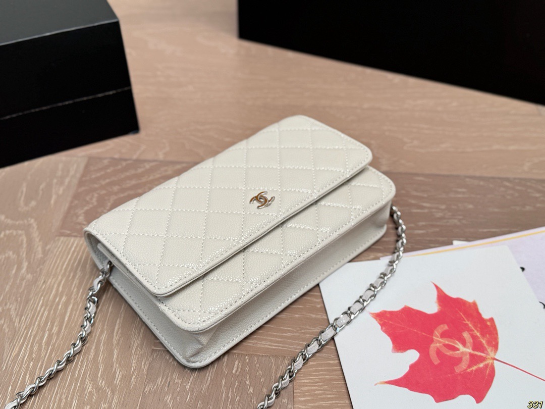 &yen;150全套飞机盒包装 size：20*13cm ⚠️牛皮 升级版 🔍 小香家 发财包 woc发财包，可以有😎 必须给自己安排 Chanel发财包香奶奶包中最经常用的一只