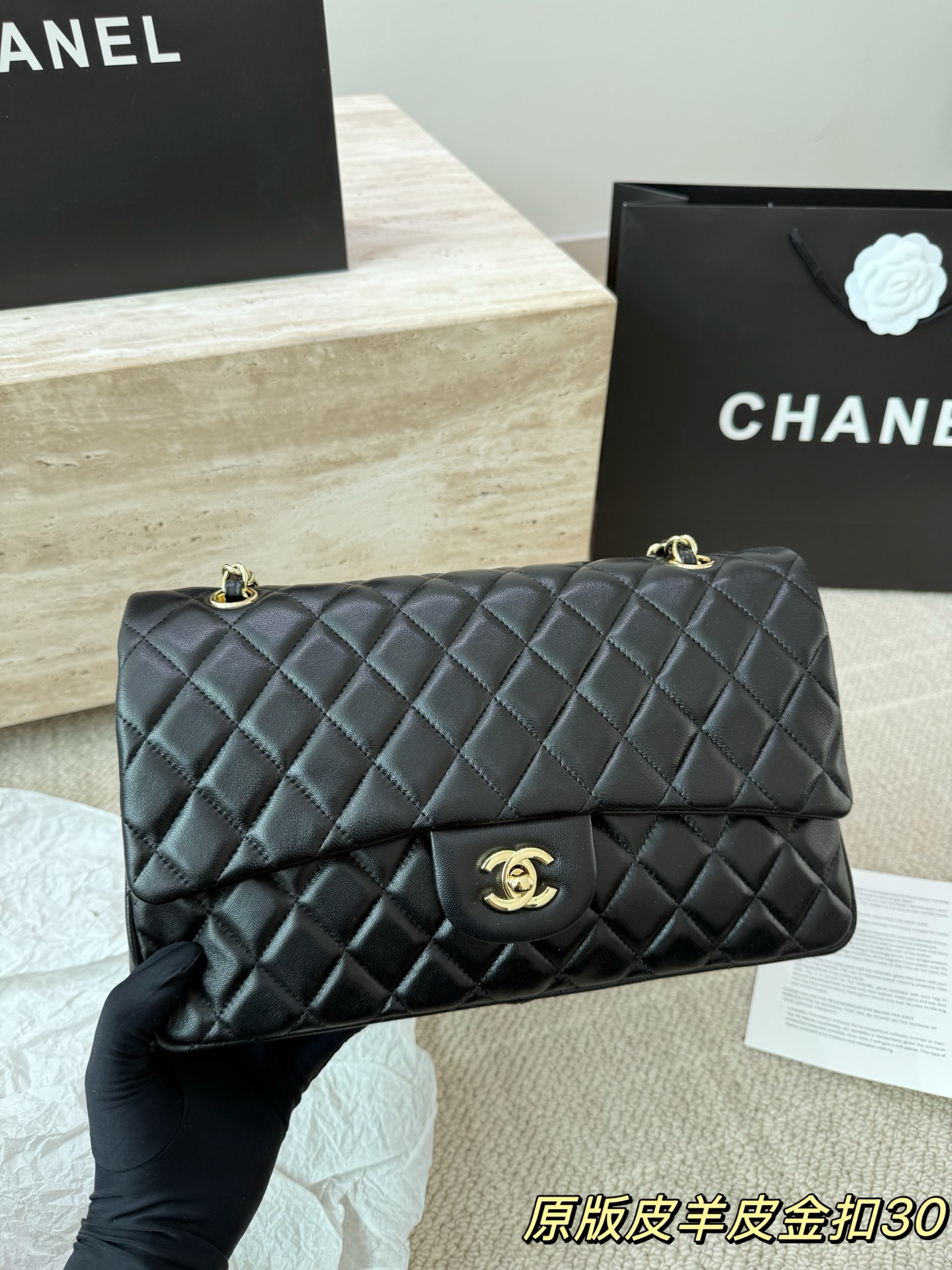 头层皮P250 Chanel香奈儿大号CF羊皮 Chanel 双盖双链 最近各大品牌都在炸大包！太酷啦！ 百搭容量大 真的很香 ！ 尺寸 30 17cm