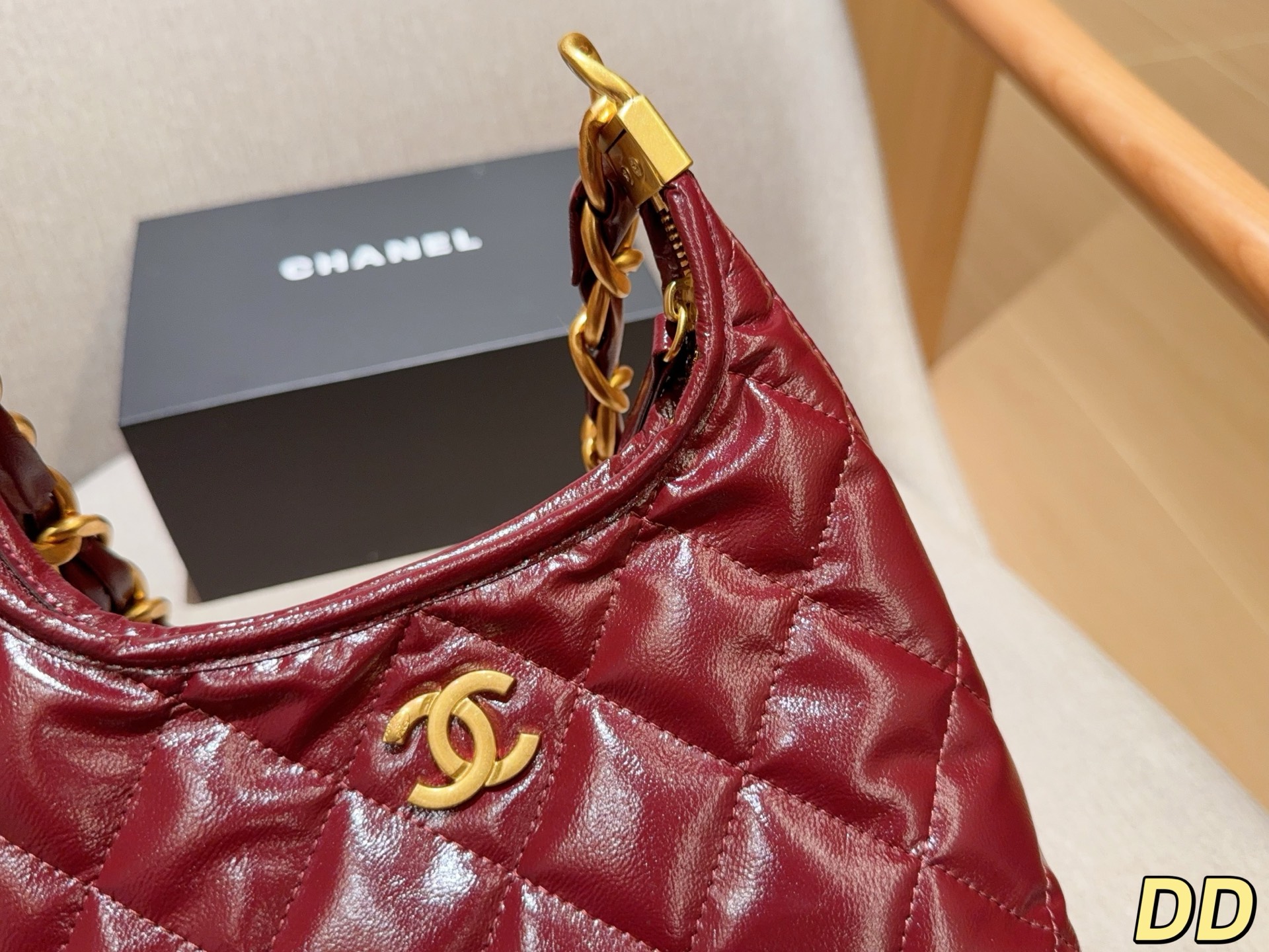 💰145 香奈儿Chanel 24A最新hobo油蜡皮腋下包 尺寸20&times;19&times;8 礼盒包装🎁