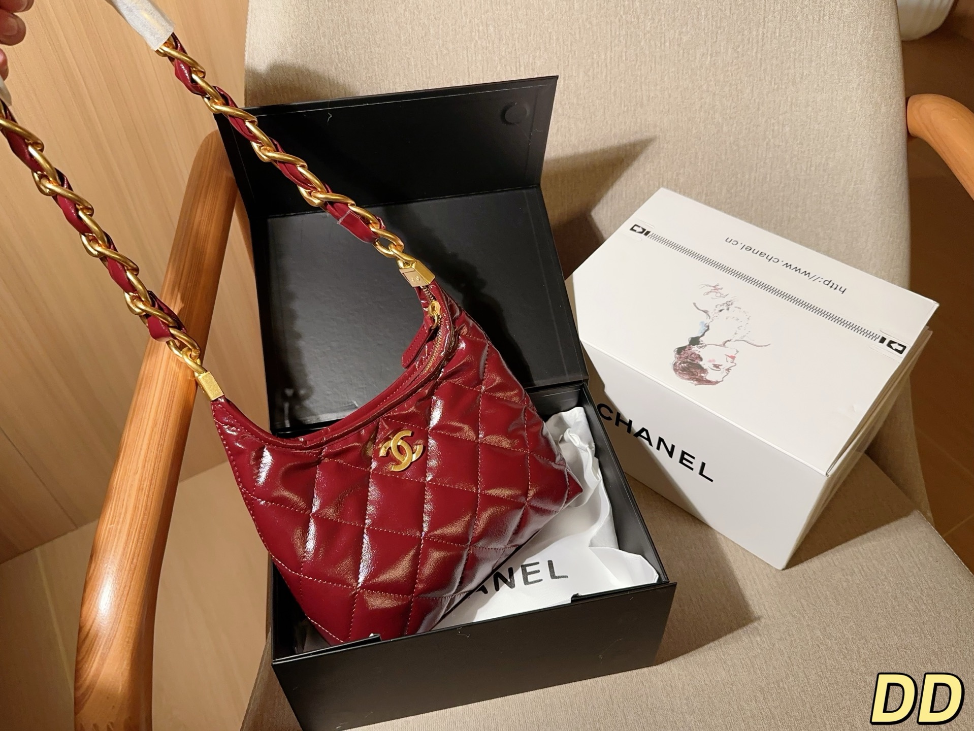 💰145 香奈儿Chanel 24A最新hobo油蜡皮腋下包 尺寸20&times;19&times;8 礼盒包装🎁