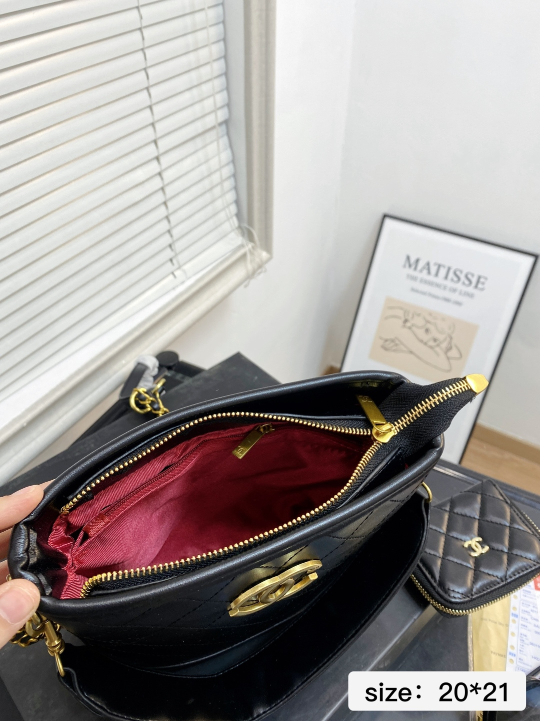 🅿️💰150 配盒子 尺寸20*21 经典香奈儿套盒 香奈儿包➕眼镜➕钱包 M3030