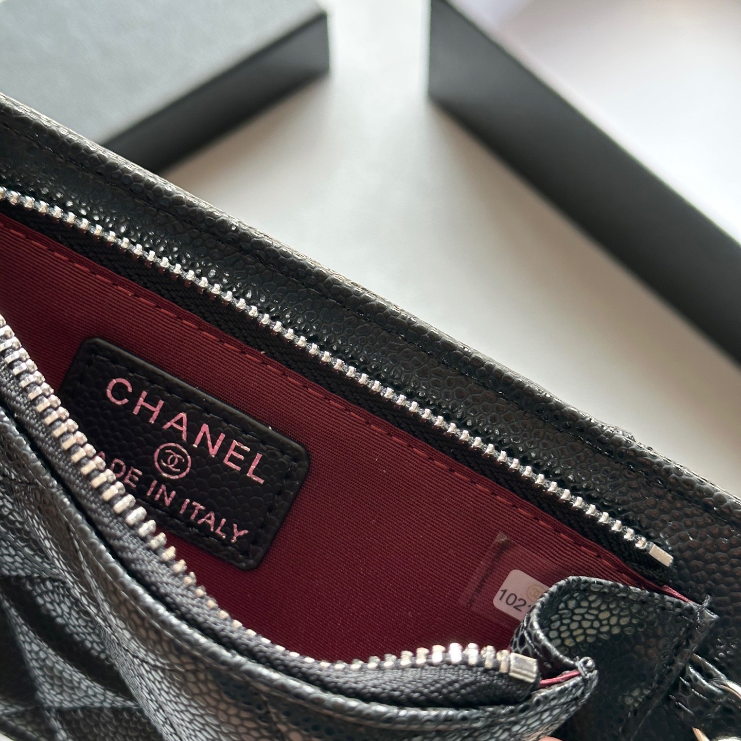 P120🎀🎀颜色 黑羊金 黑羊银🎀尺寸 18x11🎀香奈儿多功能手机包 可肩背专柜品质羊皮绣花 海外订制五金 做工油边精湛