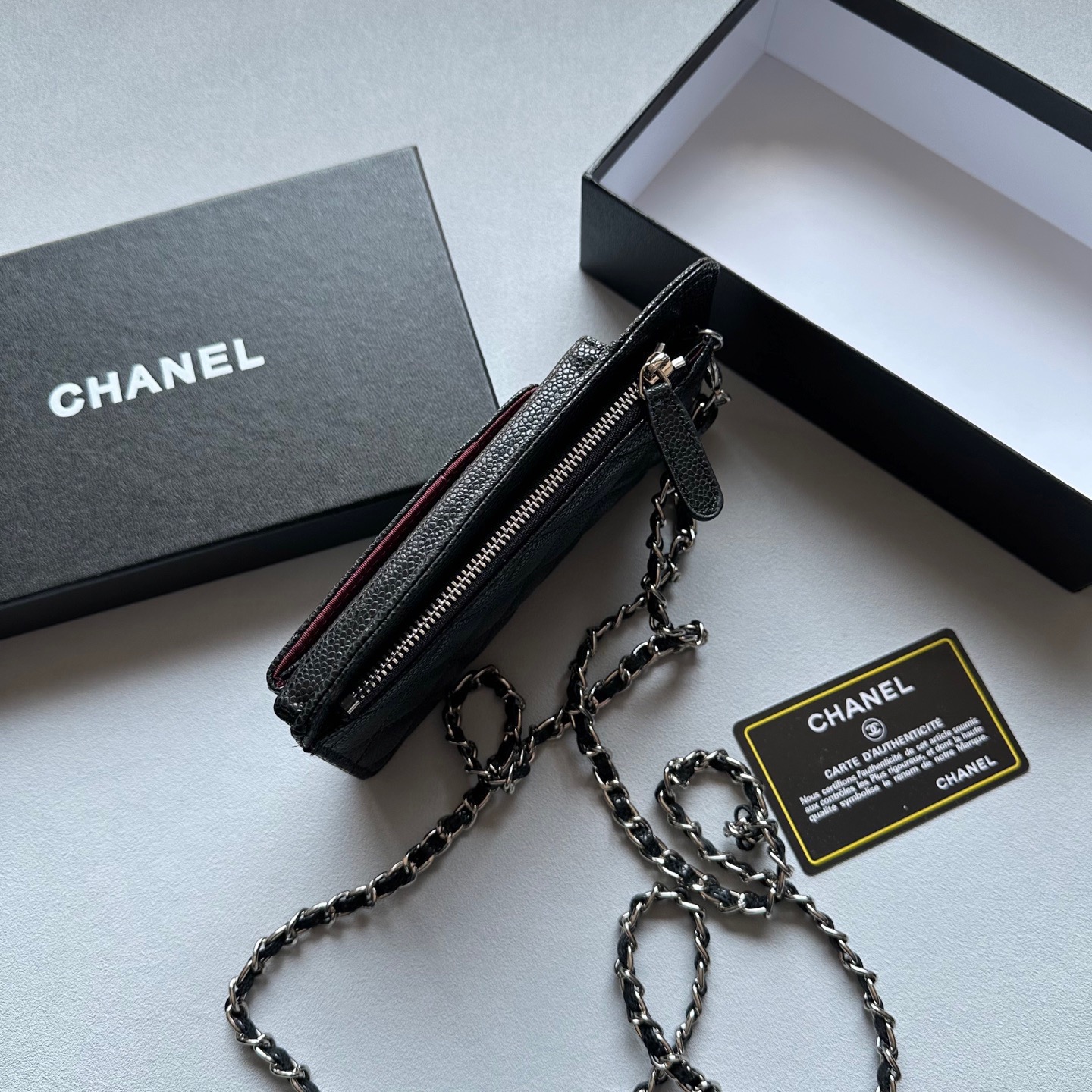 P120🎀🎀颜色 黑羊金 黑羊银🎀尺寸 18x11🎀香奈儿多功能手机包 可肩背专柜品质羊皮绣花 海外订制五金 做工油边精湛