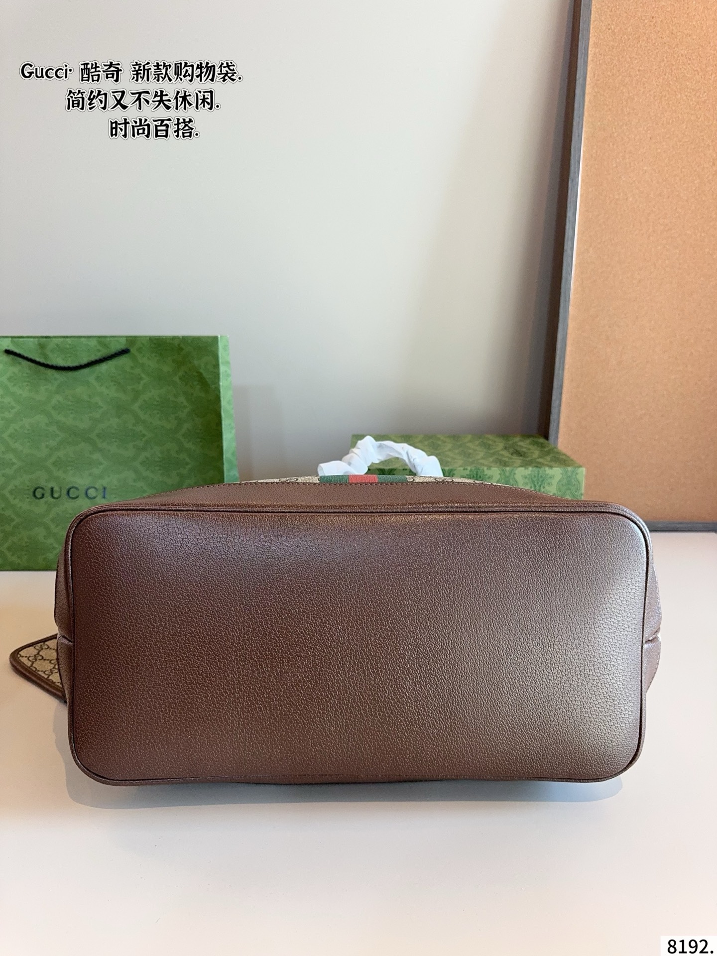 p175p170 Gucci古驰Exquisite饰双G 购物袋 最新款💋GUCCI枕头 市场独家新款，古奇醉新爆款，醉新元素，包现货‼️原厂订制五金，进口牛皮搭配GG胶料.～尺寸：40*9*32/26*13*22cm