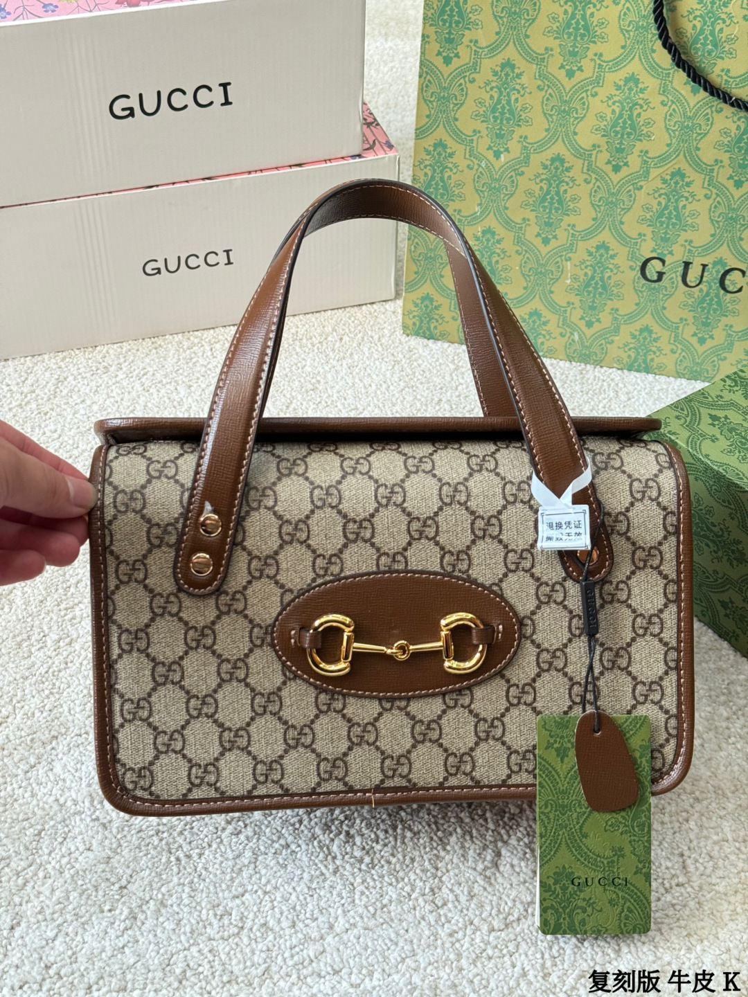 复刻版 牛皮 p180/155 GUCCI古驰 1955 Horsebit 马街扣盒子包 GUCCI古驰 1955 Horsebit 马街扣复古金扣老花 Logo帆布拼皮 盒子包单肩斜挎手提包 迷你 女款 尺寸 28cm 24cm