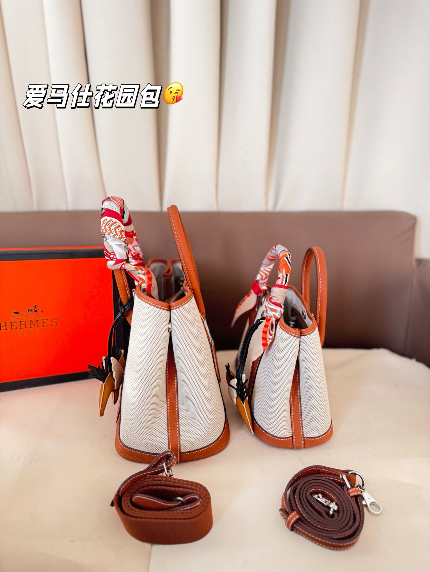 大号P220 小号P200（配内胆） 爱马仕花园包 布配牛皮 通勤比较低调又百搭 包身没有任何logo没有那么招摇！ 尺寸30*20/25*16 折叠盒