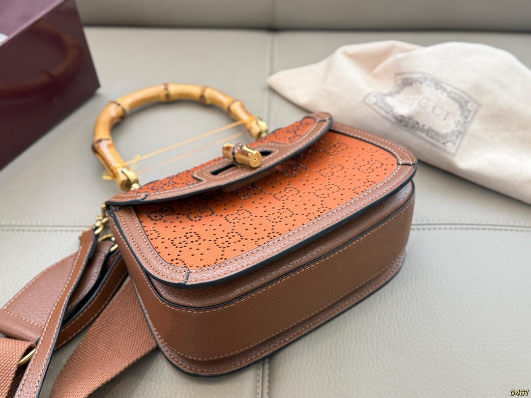 &yen;175折叠盒 酷奇竹节包Gucci 超火的竹节手柄设计 可甜可盐 休闲优雅切换自如 尺寸21 14