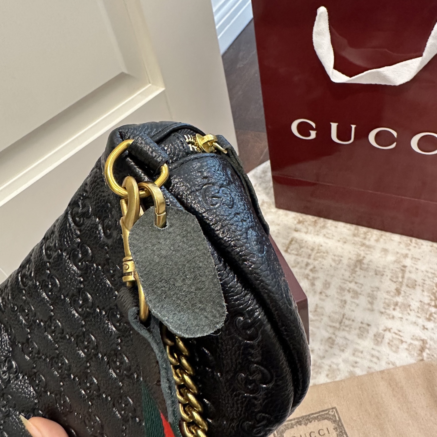牛皮p115 礼盒包装 chanel/Gucci Ophidia系列双G胸包腰包 经典红绿织带 复古感十足~ 可搭配度相当高 男女都的款 尺寸23cm