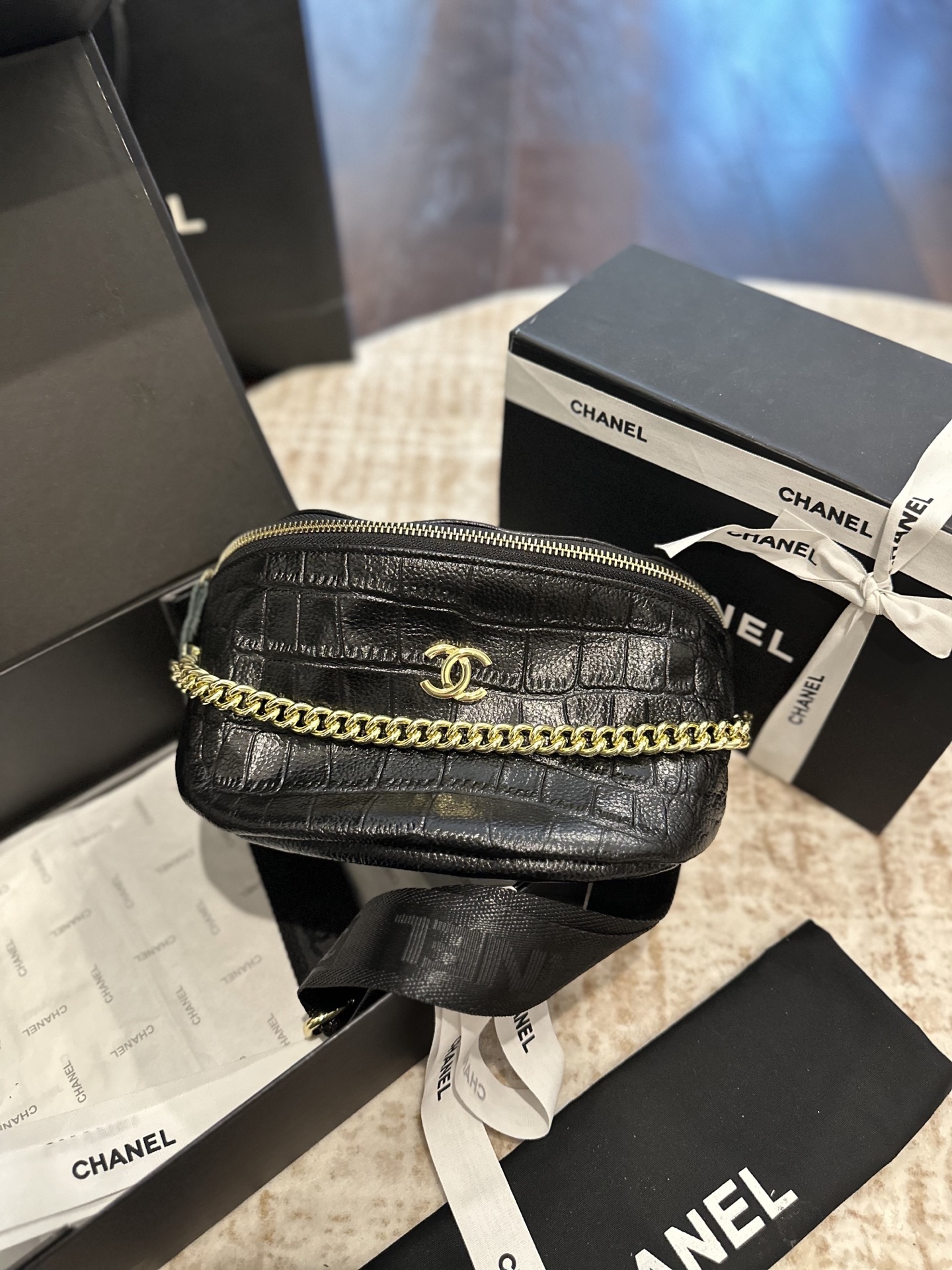 牛皮p115 礼盒包装 chanel/Gucci Ophidia系列双G胸包腰包 经典红绿织带 复古感十足~ 可搭配度相当高 男女都的款 尺寸23cm