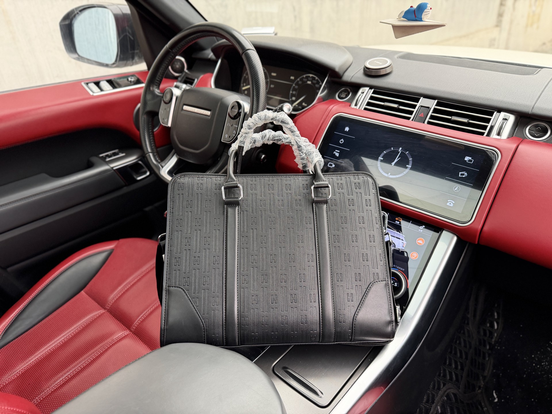 p155 📷高端货‼️ &ldquo; HERMES &rdquo;爱马仕公文包💼 爱马仕男士公文斜挎手提包 顶级进口原厂面料🐂高清五金logo标志、专用里内里。电脑隔层，拉链暗袋。顺滑拉链、油边超平滑、可单肩斜挎背！做工精致每个细节到位！职业男人必备款。规格：36x29.5x6.5cm