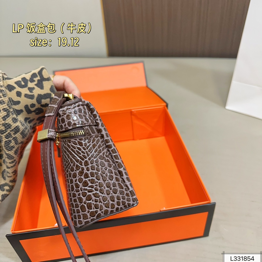 牛皮💰170 礼盒包装 Loro piana 鳄鱼纹饭盒包Lp化妆包L19 爱马仕平替 尺寸19&times;12