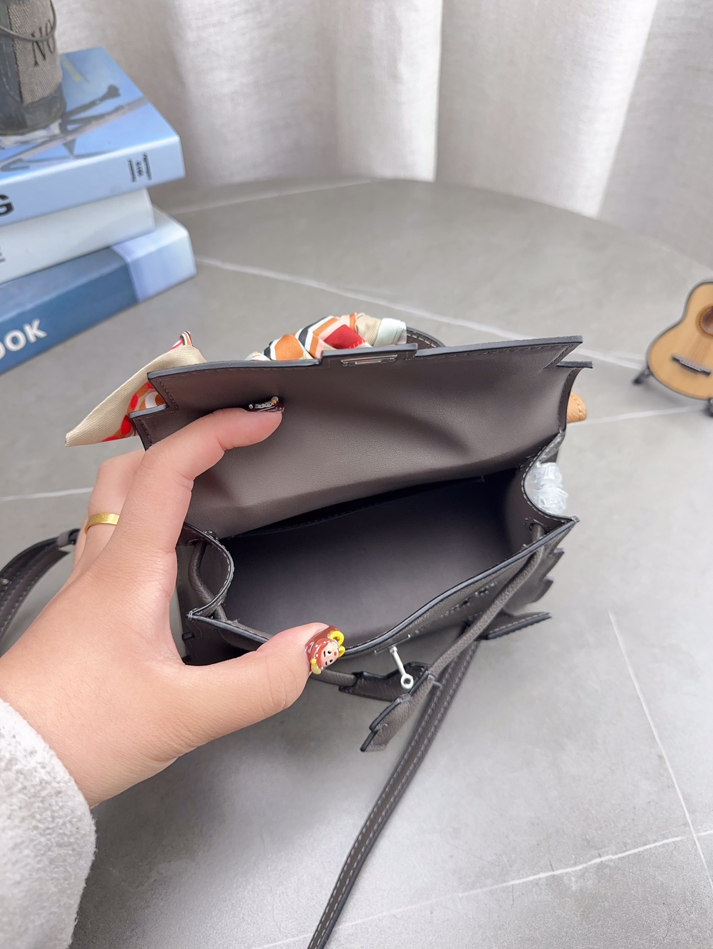 配折叠礼盒 爱马仕Kelly Doll 马赛克 娃娃包 爱马仕锦葵紫马赛克娃娃Kellydoll的娃娃包系列 实物真的可爱爆！尺寸19*13cm p220