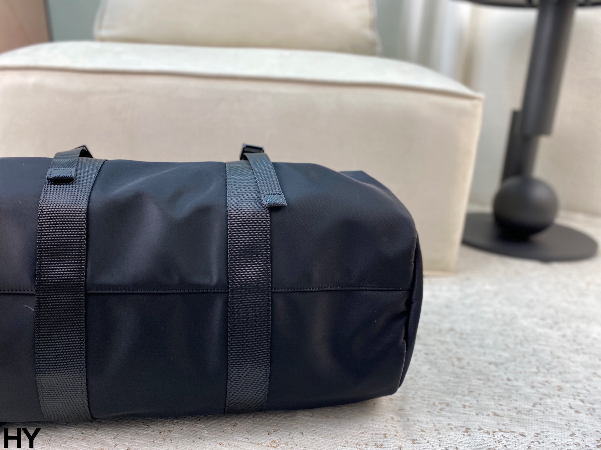 p165 无盒🎁 Prada旅行袋 男女同款 经典尼龙质地便携自重轻 去健身或者旅行都非常适用!尺寸:底50*宽24*高24