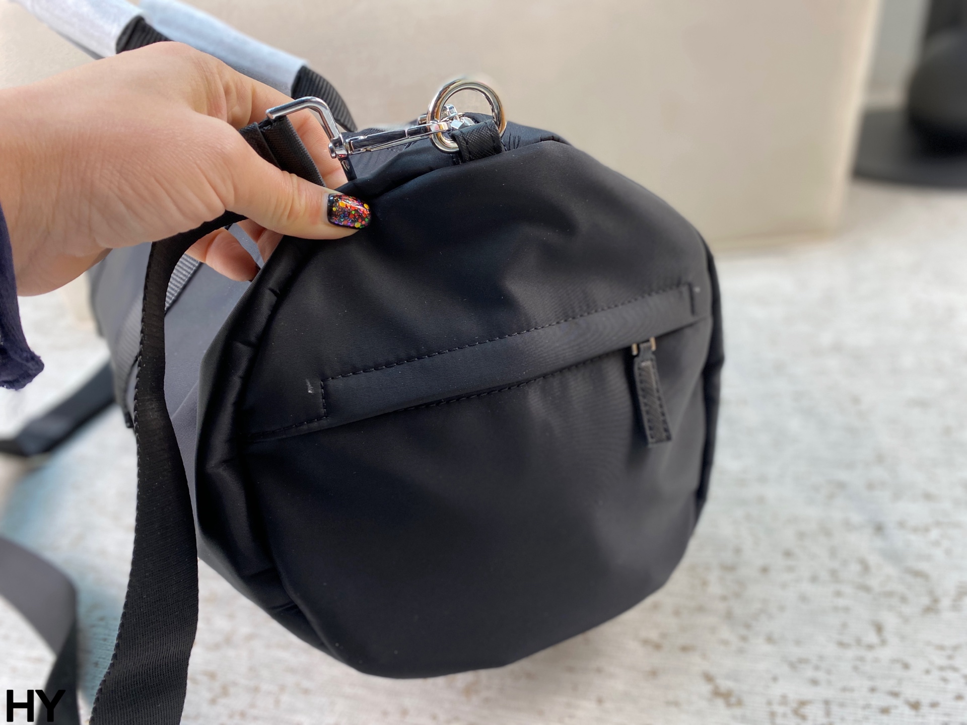 p165 无盒🎁 Prada旅行袋 男女同款 经典尼龙质地便携自重轻 去健身或者旅行都非常适用!尺寸:底50*宽24*高24