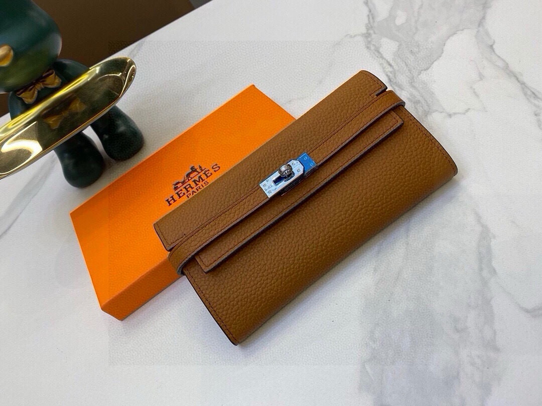 📢📢📢p125 凯莉钱包 爱马仕经典款 钱包两折款 💕里外全牛皮 简单百搭 手感超级👍 20 10 💥