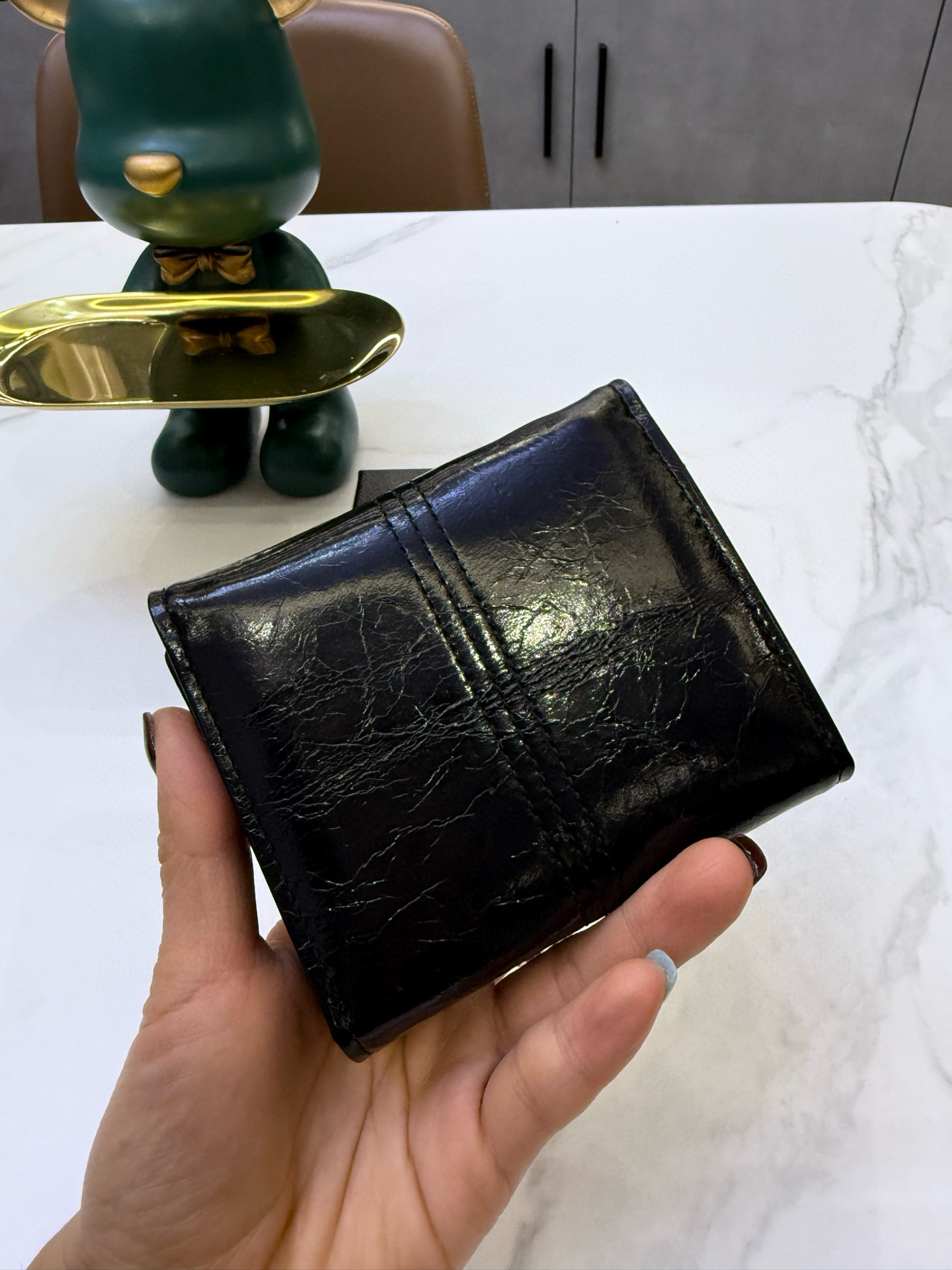 📢📢📢p85 普拉达专柜新款女士钱包 三折款 💕里外牛皮 原版质量做工 小身躯 大容量 👍 超级美哦