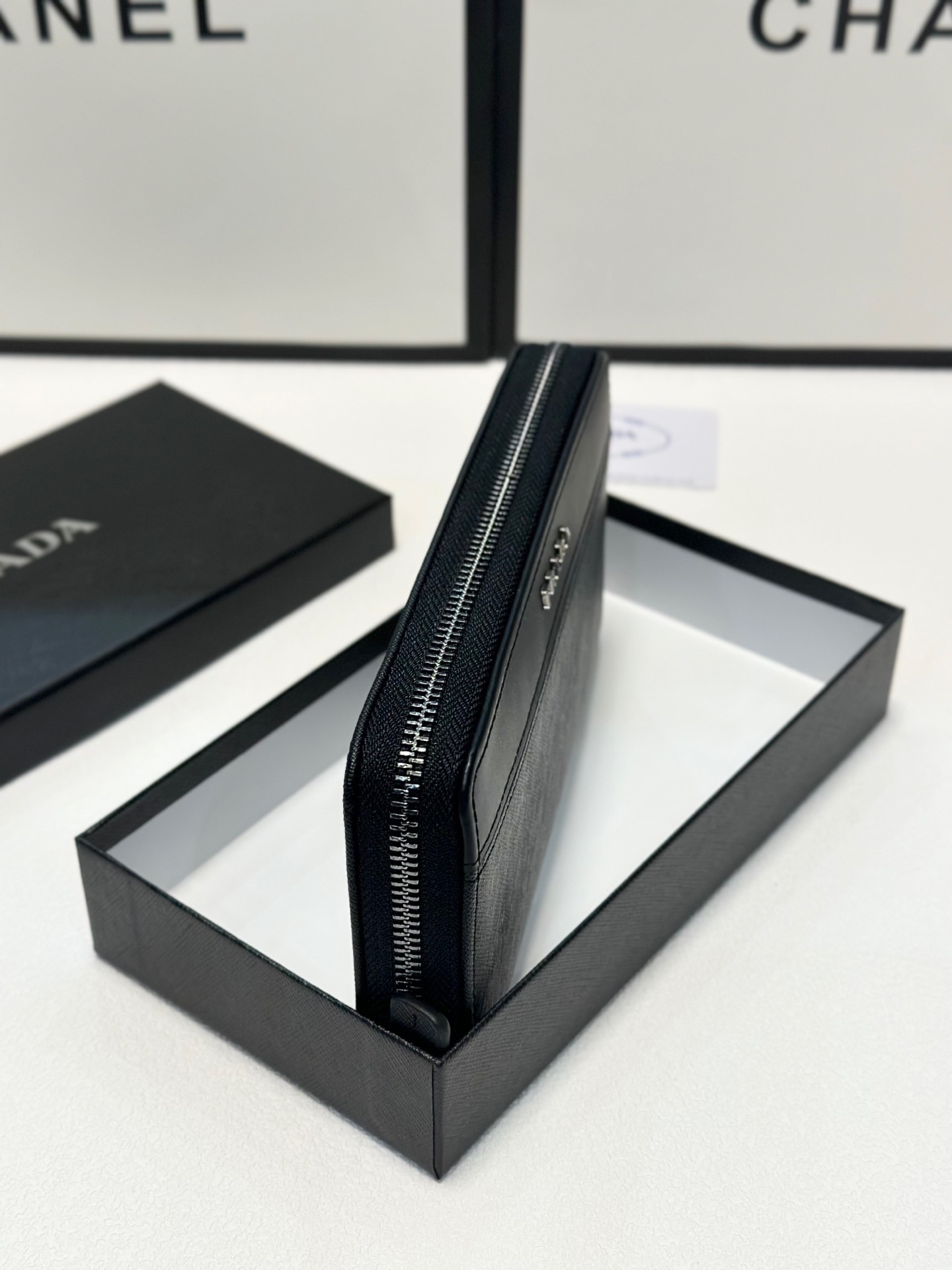 P100🎀🎀颜色 黑🎀尺寸 20x10🎀普拉达爆款十字纹牛皮😈💥原版十字纹牛皮🐂高端品质👍🏻精致车线做工💎值得拥有‼️