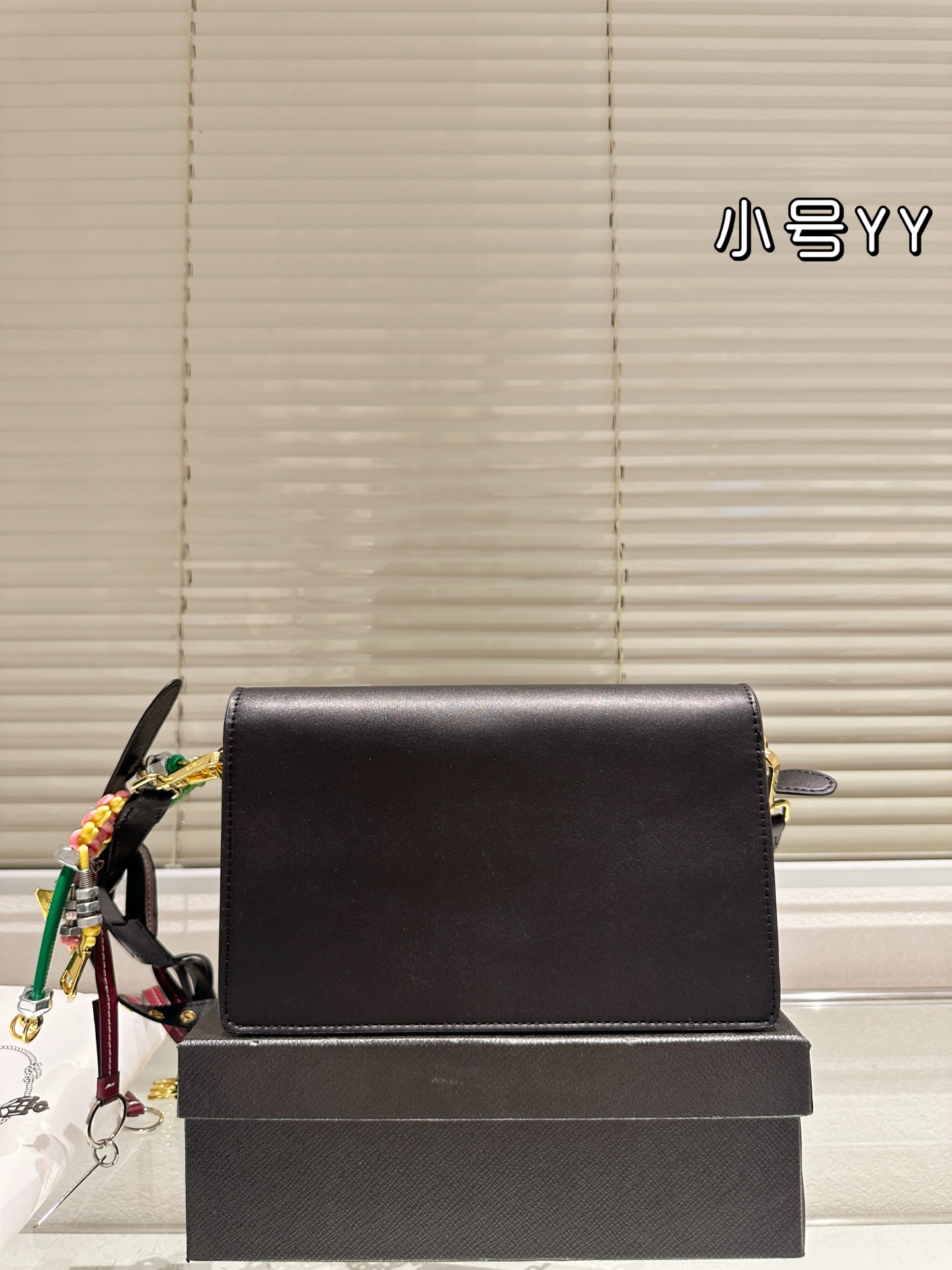 P205 2025春季新款小号 配盒 普拉达PRADA肩背包 我说这是最美Prada没人反驳吧 这只小可爱谁见谁心动 装饰你的四季 尺寸小号24 14cm