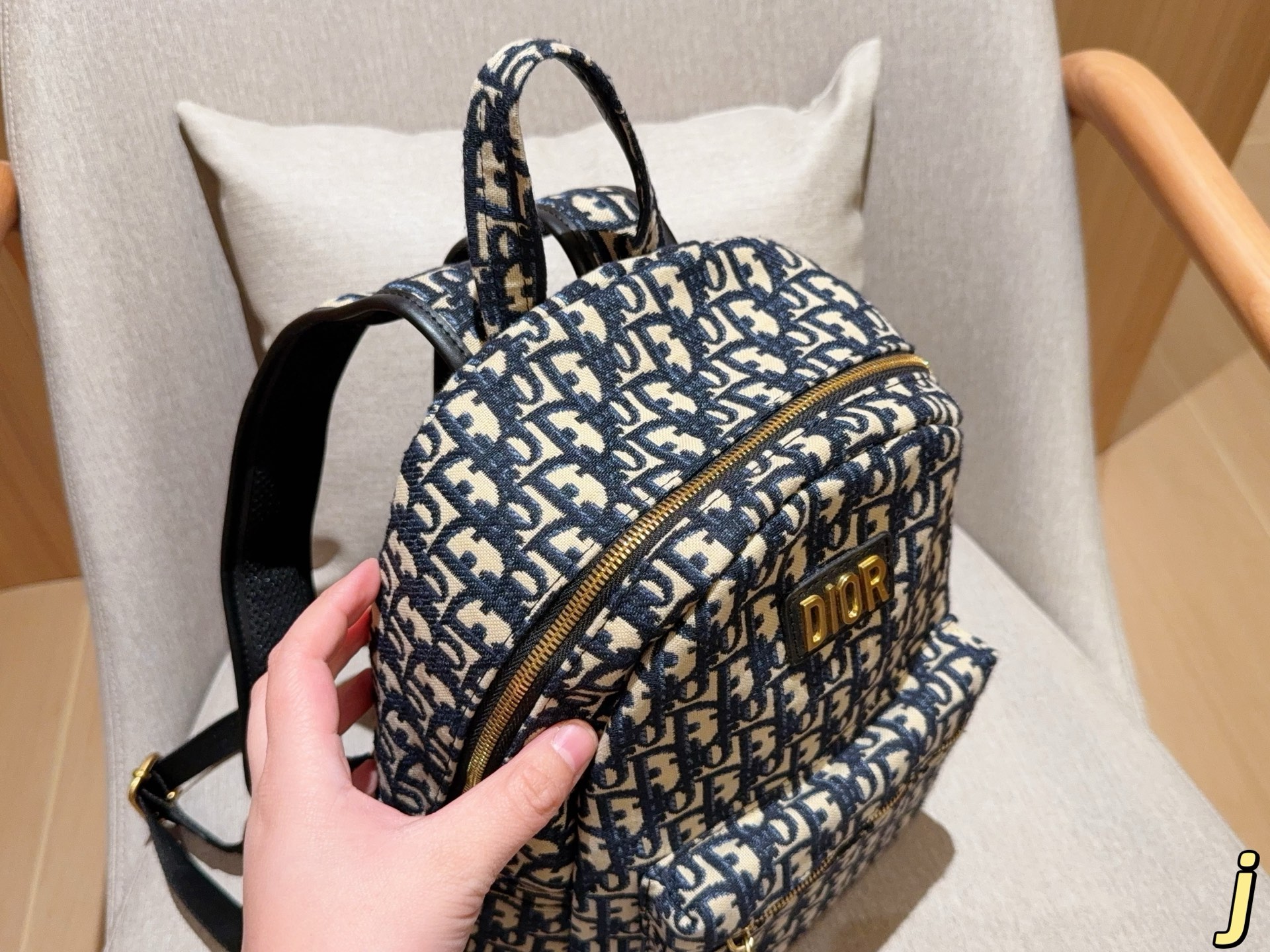 💰150 迪奥dior 布料双肩包双肩背包 尺寸26&times;30&times;12