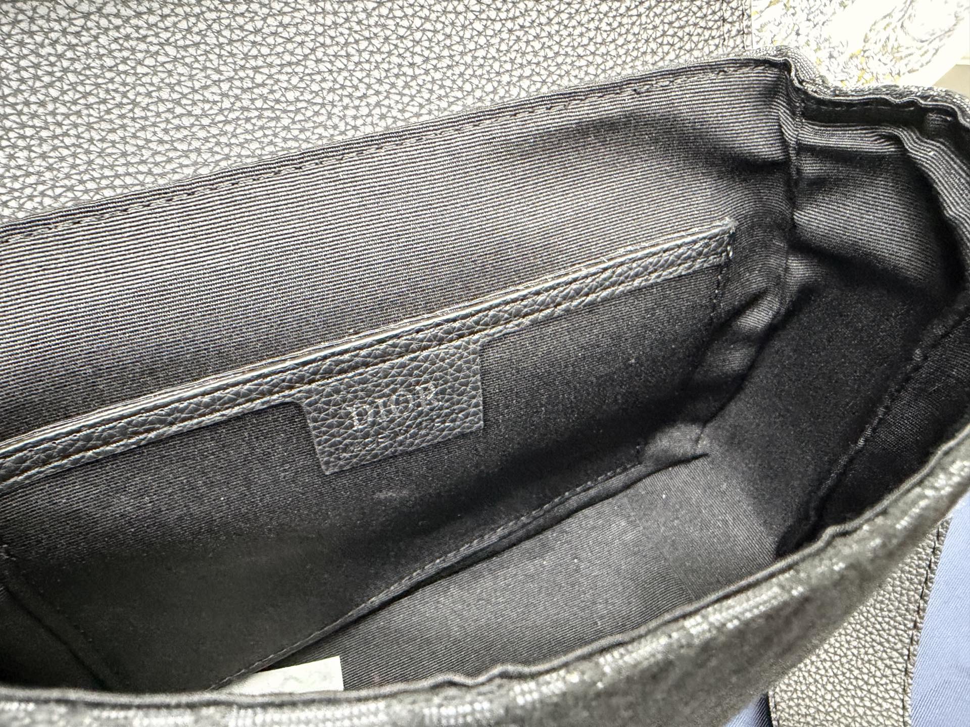 P125 Dior 迪奥 马鞍包 SADDLE提花翻盖邮差包 单肩斜挎包 明星单品 采用优质原厂材质 高端品质 配送礼盒 规格: 23 x 18cm