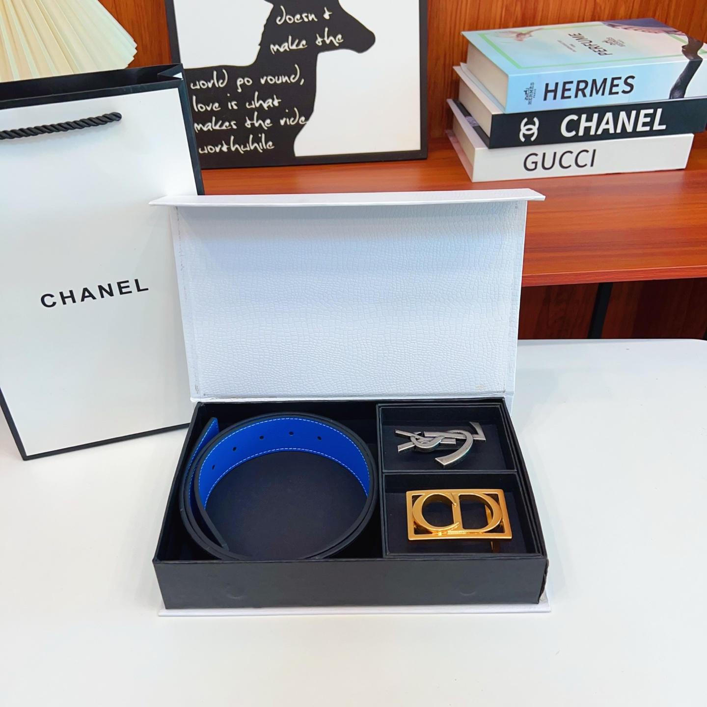 🚹🚹P125💎迪奥➕YSL 🔥双品牌🔥双扣版 1⃣带2⃣扣 正版开模 此款腰带双面采用原厂牛皮带身,2️⃣品牌 精密电镀标志性五金搭扣 对版专柜。3.8cm【如需木盒➕40】