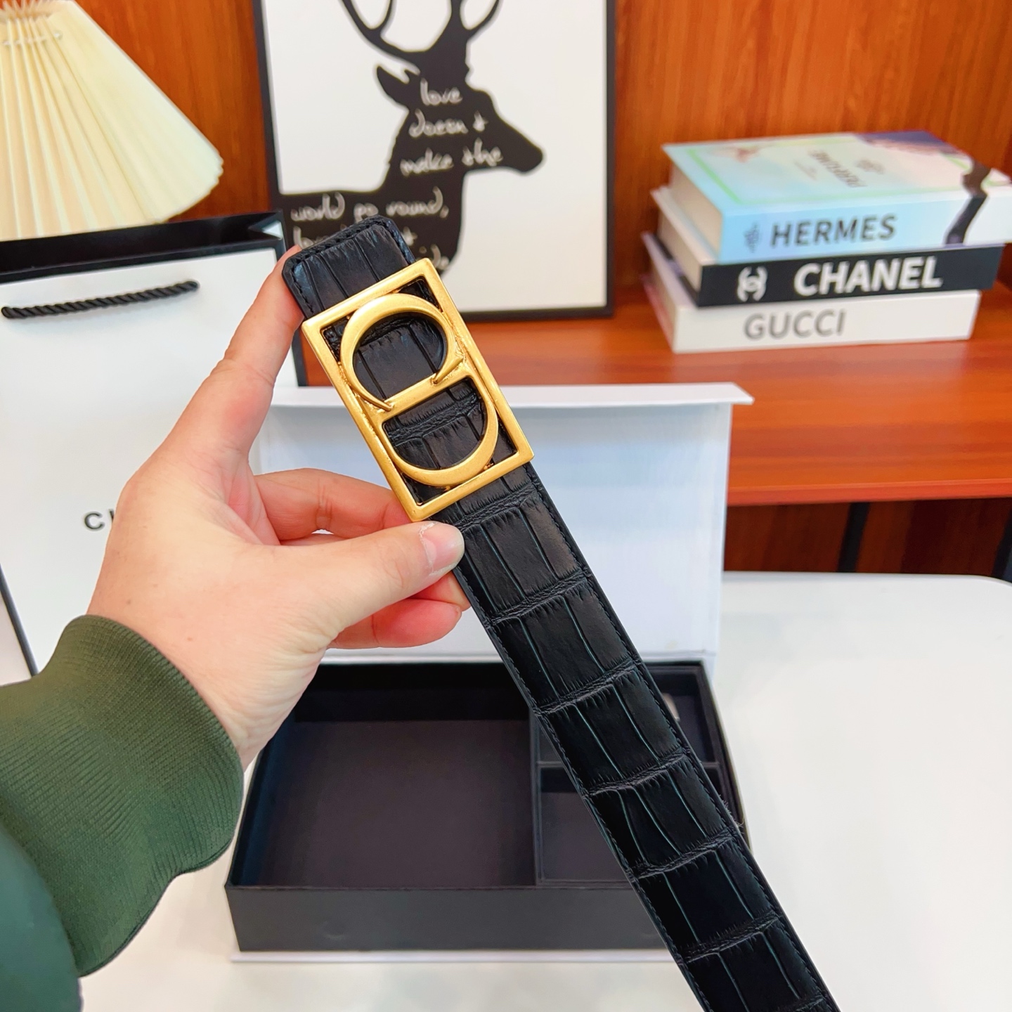 🚹🚹P125💎迪奥➕YSL 🔥双品牌🔥双扣版 1⃣带2⃣扣 正版开模 此款腰带双面采用原厂牛皮带身,2️⃣品牌 精密电镀标志性五金搭扣 对版专柜。3.8cm【如需木盒➕40】