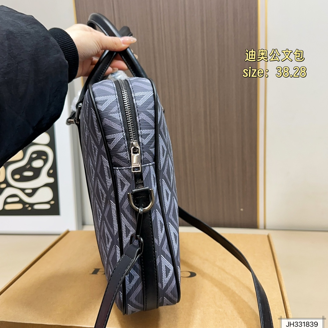 💰155 尺寸38.28 Dior迪奥sullivan男士公文包 送给男朋友、年轻的长辈都很合适，超级帅气耐看！