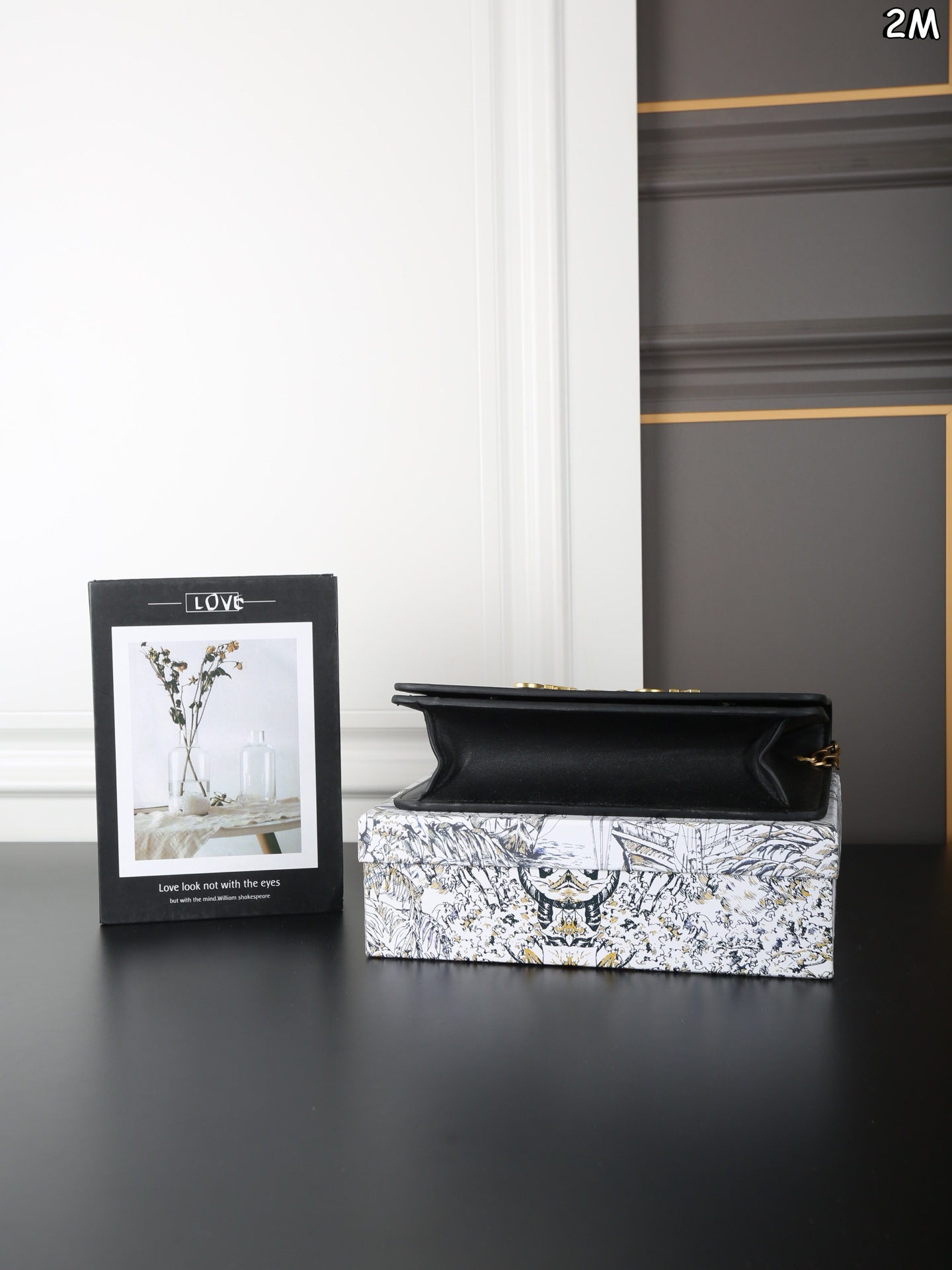 P115 天地盖 DIOR迪奥 Jadio 链条包 手包 蒙田包 Dior 还是辣么好看 Jadior还蛮好背的 链条也不勒肩膀 中性与lady的碰撞 一包两用Dior Jadio 尺寸：25&times;15