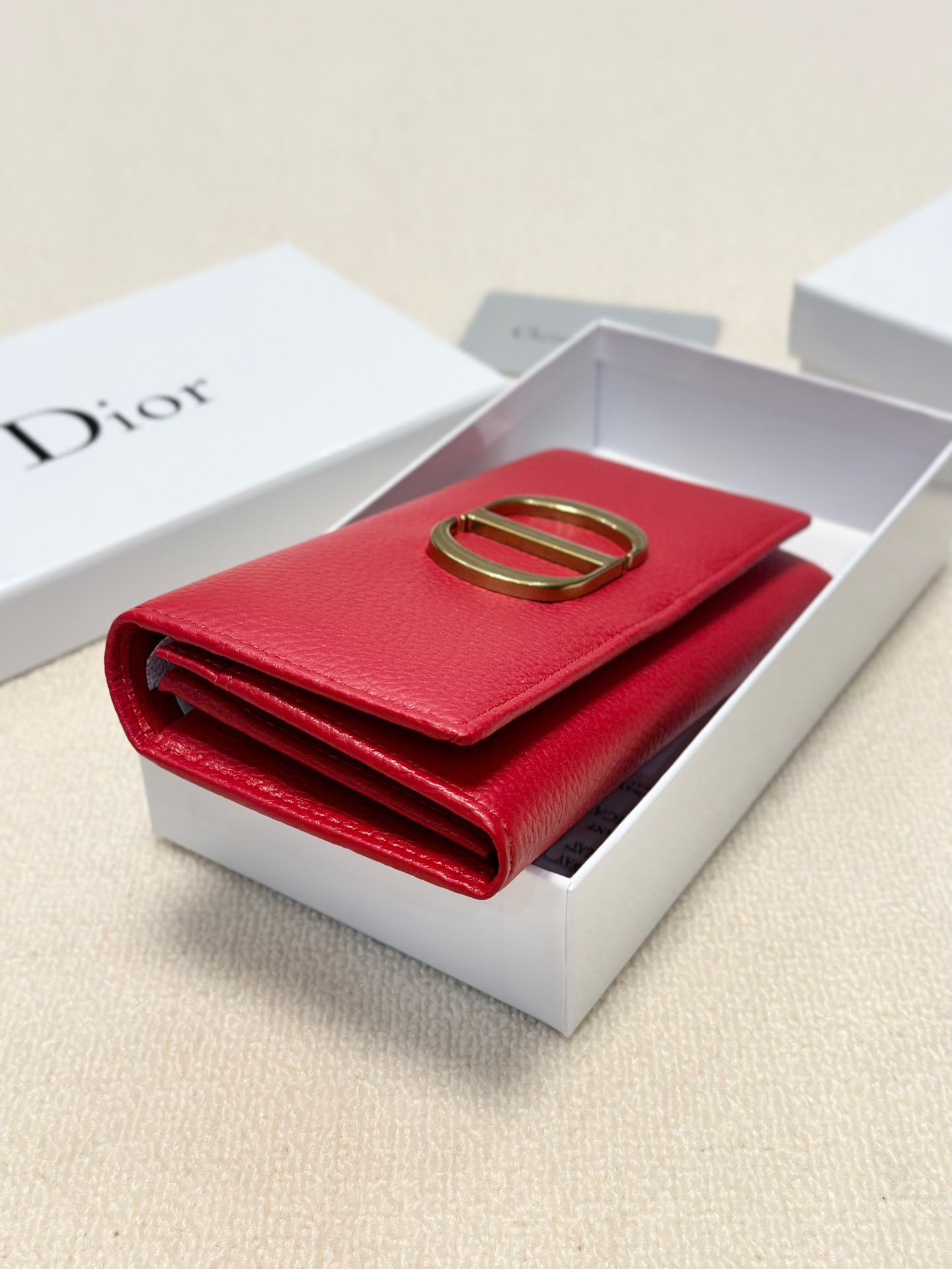 P95🎀🎀颜色 黑 粉 红🎀尺寸 19x10🎀迪奥👏时尚钱包 🎃🎃头层牛皮🐂内阁超丰富👍女士专属🔥现货