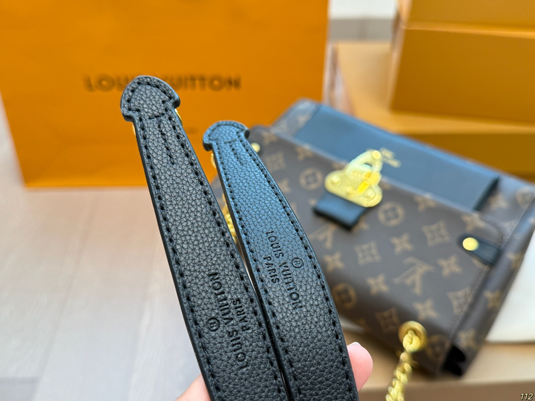 原版复刻¥155飞机盒 原单品质经典秀款 LV victoire系列链条包 备受拥戴拥有超久历史 华丽感爆棚范冰冰同款 尺寸:26 18