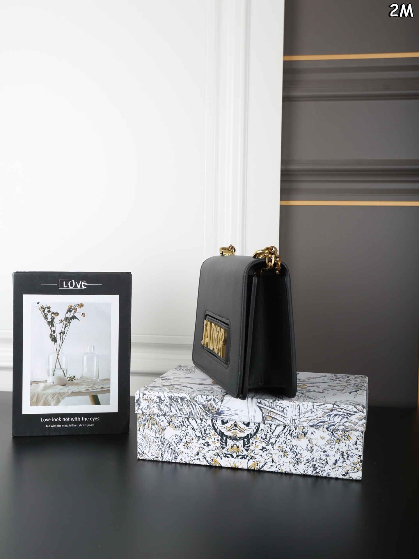 P115 天地盖 DIOR迪奥 Jadio 链条包 手包 蒙田包 Dior 还是辣么好看 Jadior还蛮好背的 链条也不勒肩膀 中性与lady的碰撞 一包两用Dior Jadio 尺寸：25&times;15