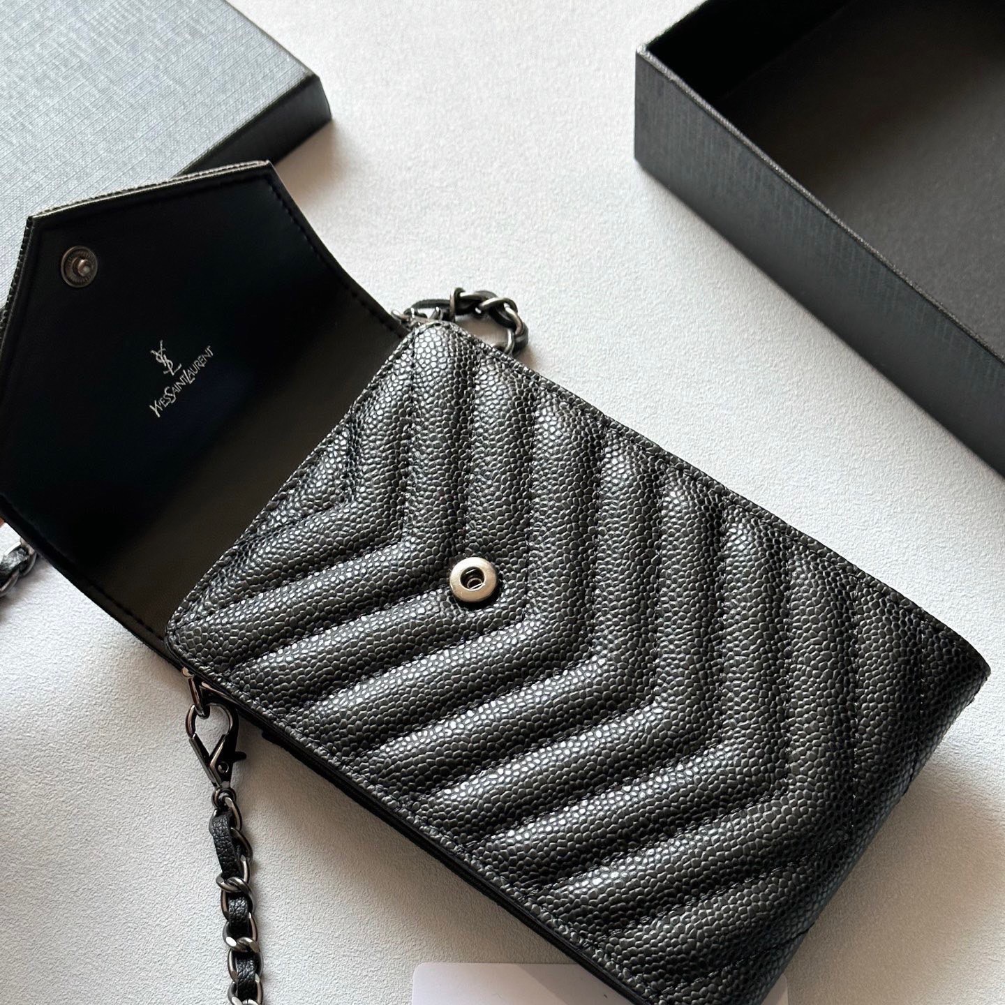 P105🎀🎀颜色 黑色🎀尺寸 18x11🎀圣罗兰多功能手机包 可肩背专柜品质羊皮绣花 海外订制五金 做工油边精湛