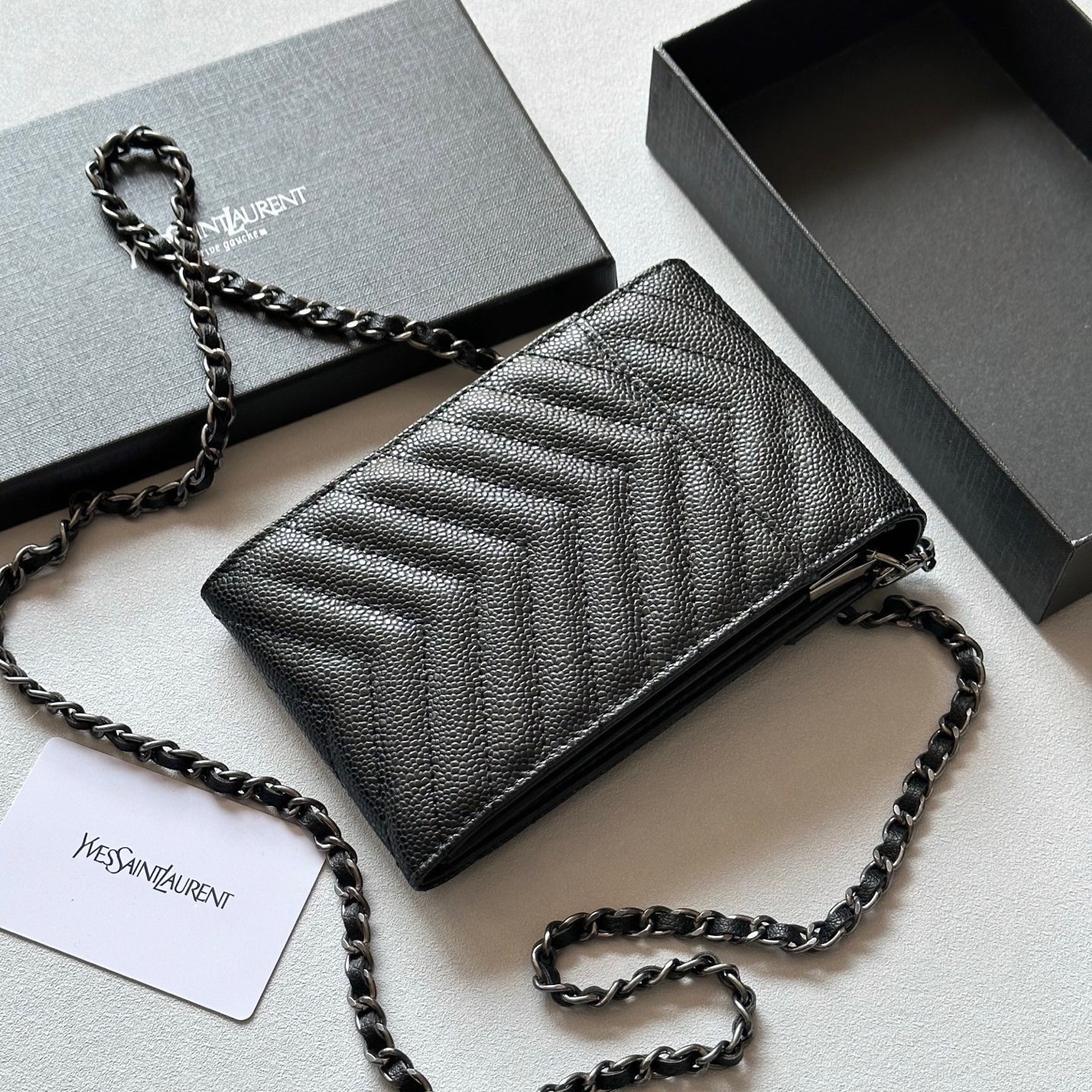 P105🎀🎀颜色 黑色🎀尺寸 18x11🎀圣罗兰多功能手机包 可肩背专柜品质羊皮绣花 海外订制五金 做工油边精湛