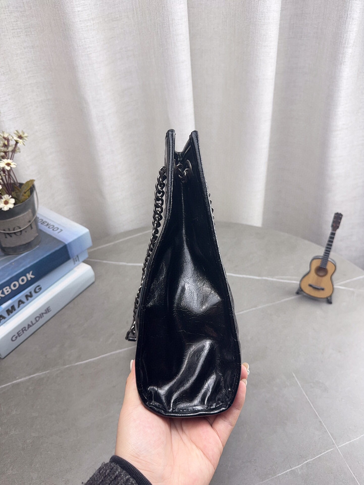 配折叠飞机礼盒 圣罗兰YSL托特包特别满意通勤包 心动一万次了!!超超超级王炸的一只通勤大包。尺寸33*26cm p195