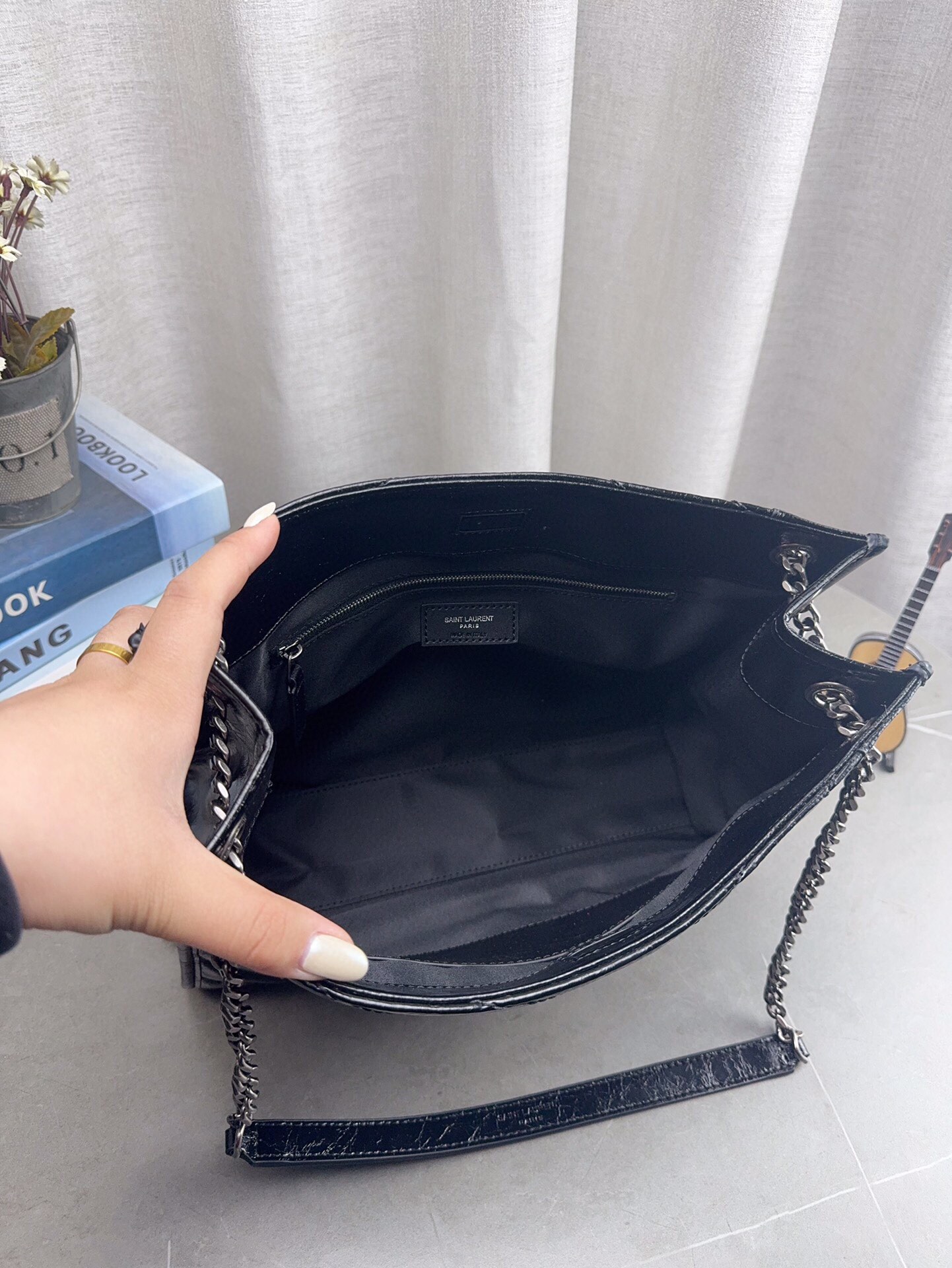 配折叠飞机礼盒 圣罗兰YSL托特包特别满意通勤包 心动一万次了!!超超超级王炸的一只通勤大包。尺寸33*26cm p195