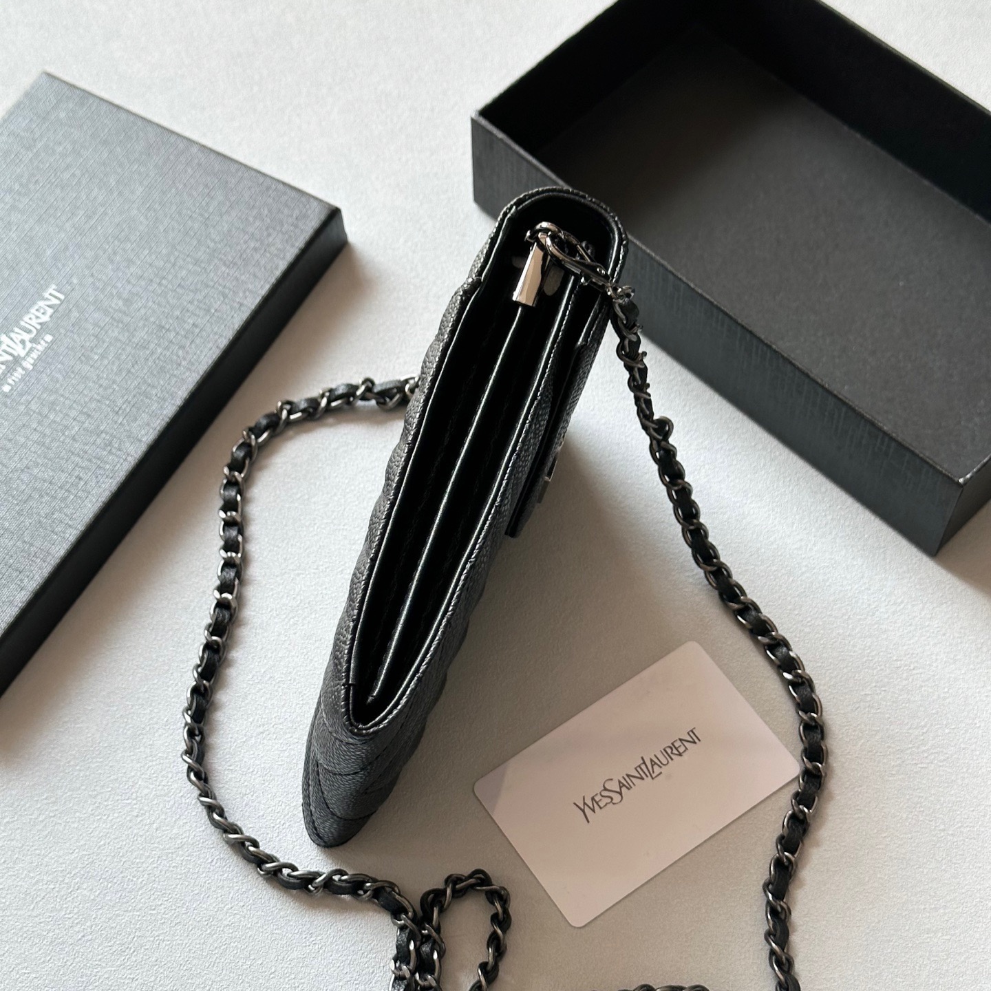 P105🎀🎀颜色 黑色🎀尺寸 18x11🎀圣罗兰多功能手机包 可肩背专柜品质羊皮绣花 海外订制五金 做工油边精湛