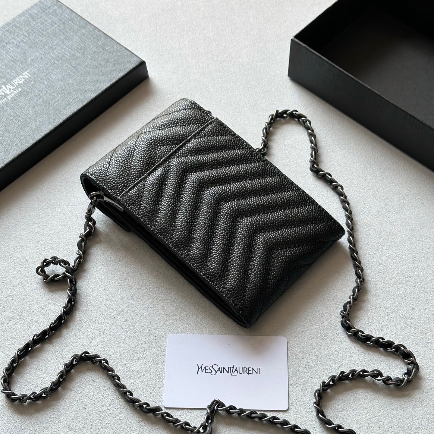 P105🎀🎀颜色 黑色🎀尺寸 18x11🎀圣罗兰多功能手机包 可肩背专柜品质羊皮绣花 海外订制五金 做工油边精湛