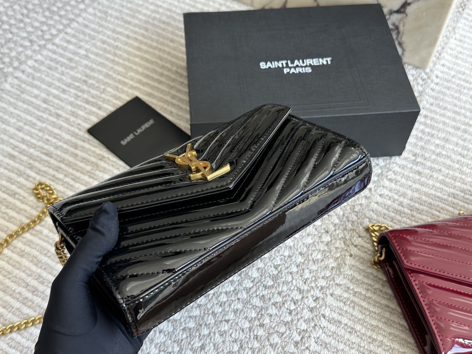 p130 配盒 size：23*15cm ysl woc信封包 磨砂皮看起来质感特别好！耐磨耐用！ 🉑️斜挎🉑️腋下