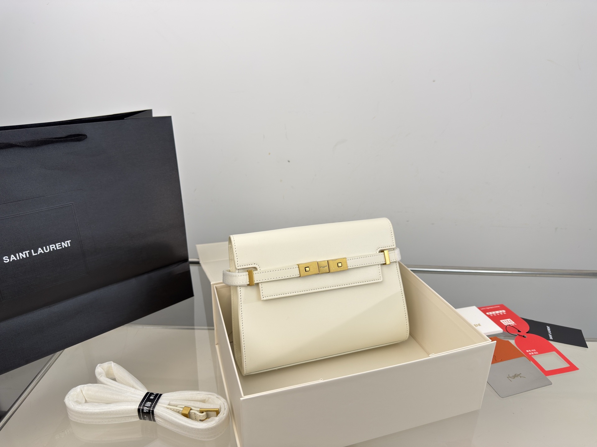 （飞机盒折叠盒⚠️）p195 圣罗兰 曼哈顿单肩包 又酷又飒低调的奢华 可盐可甜 极致美感 绝美女孩就是你 尺寸:24.17cm