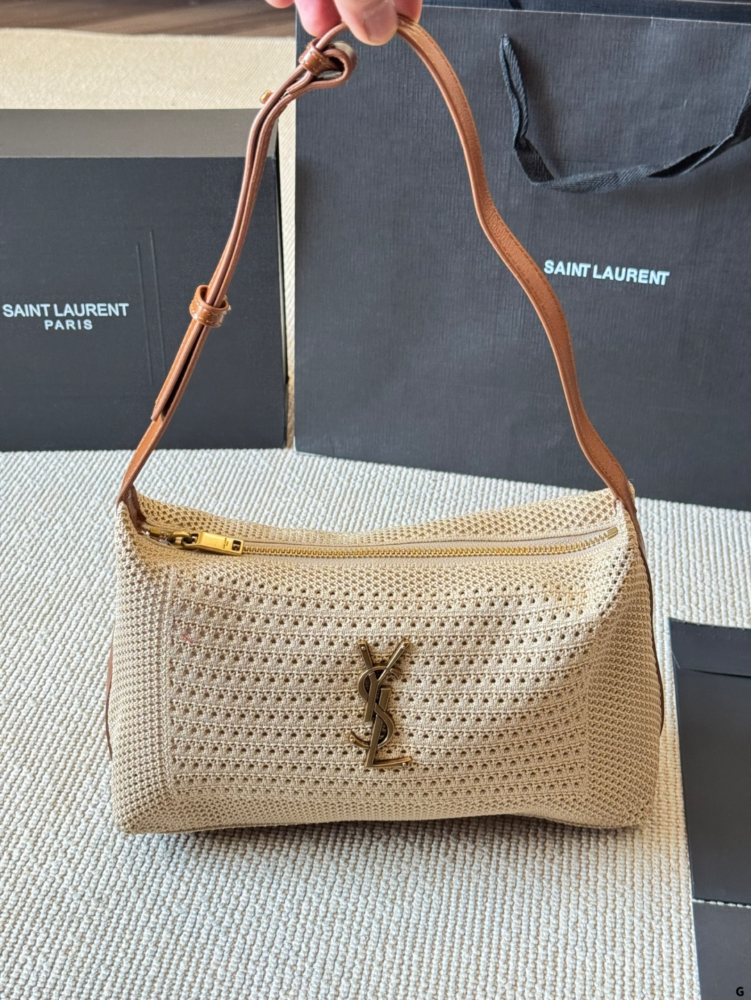 p205 YSL Oxalis拉菲草编织包 圣罗兰 YSL 草编托特包 夏天必备拉菲草单品 清清爽爽 简约时尚 通勤日常皆可的百搭神器 尺寸25 15cm