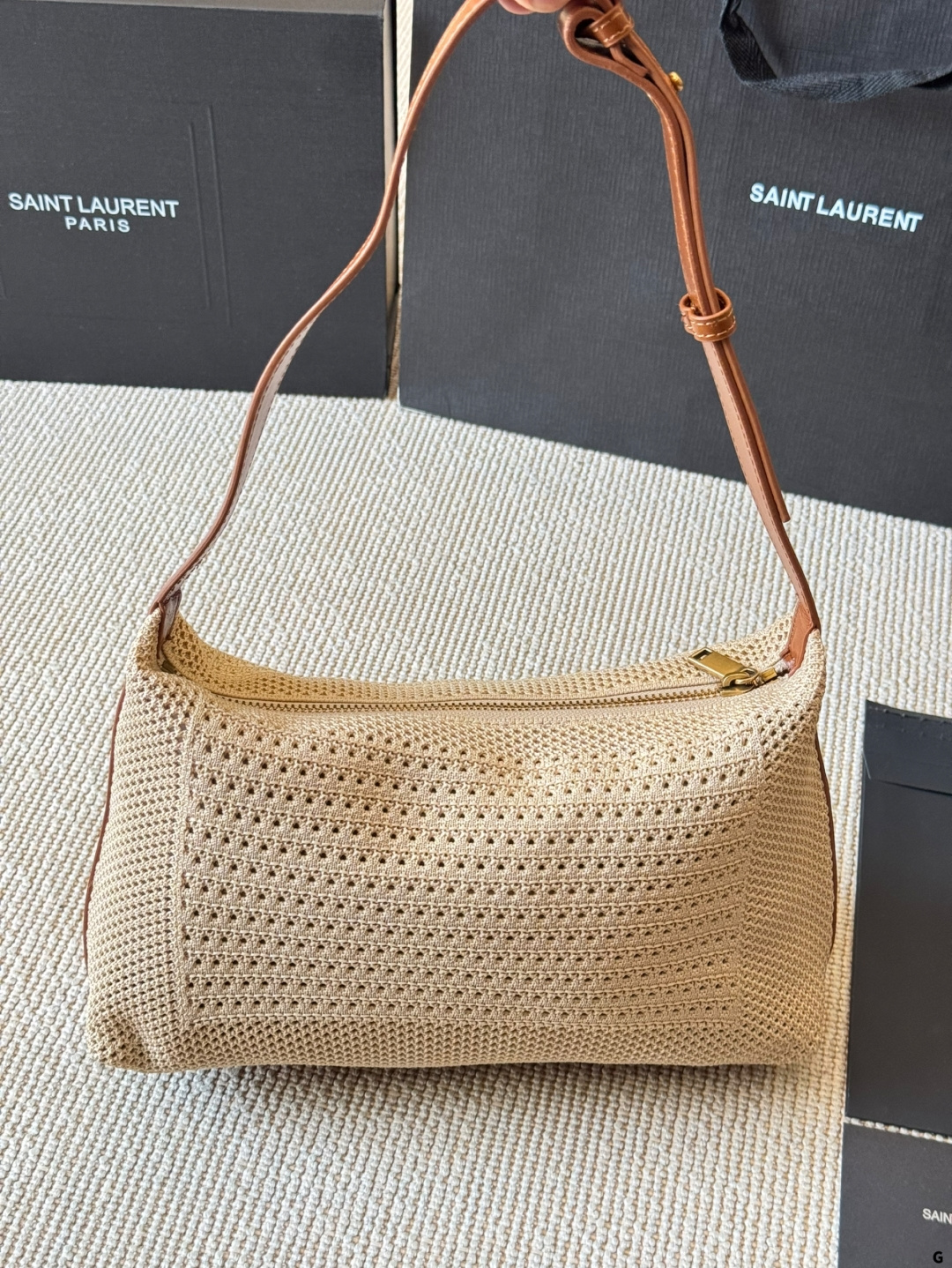 p205 YSL Oxalis拉菲草编织包 圣罗兰 YSL 草编托特包 夏天必备拉菲草单品 清清爽爽 简约时尚 通勤日常皆可的百搭神器 尺寸25 15cm