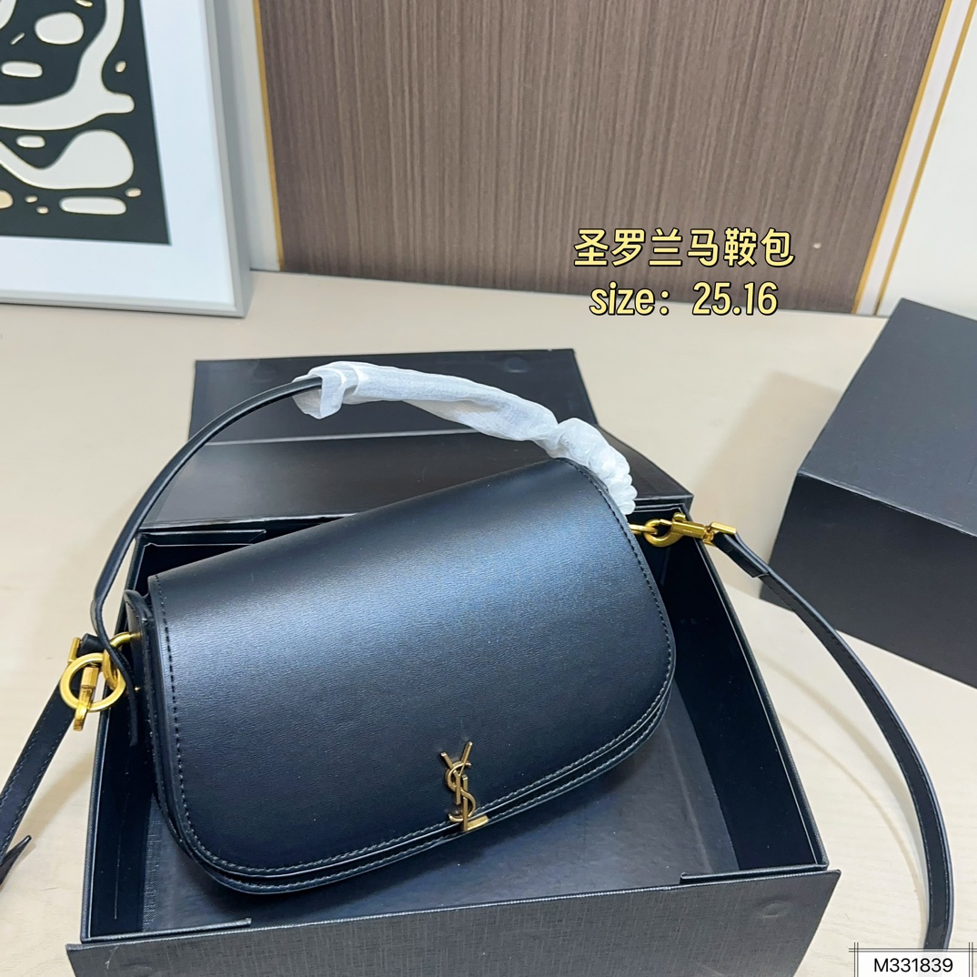 💰155 折叠盒 尺寸25.16 圣罗兰最新款马鞍包Voltaire 超chic的 尽显极致的圣罗兰ysl超级百搭哦！