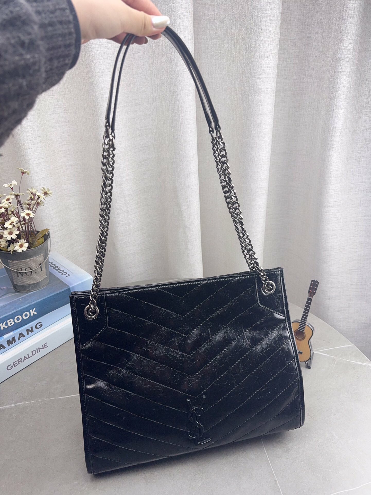 配折叠飞机礼盒 圣罗兰YSL托特包特别满意通勤包 心动一万次了!!超超超级王炸的一只通勤大包。尺寸33*26cm p195