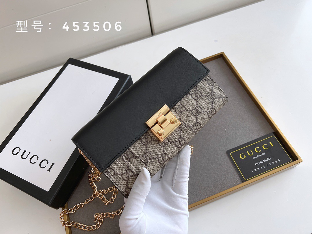 P105🎀GUCCl 453506🎀颜色 黑 🎀尺寸 19*10.5*3.5 🎀GUCCl专柜同步，可肩背专柜品质顶级进口牛皮 海外订制钥匙扣五金 做工油边精湛！