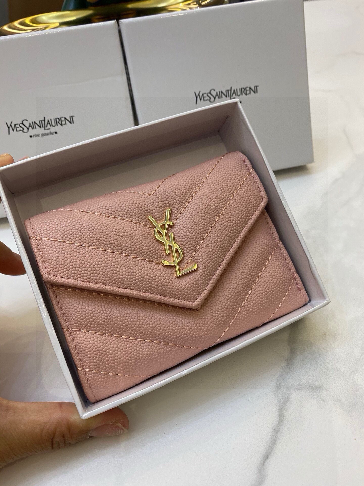 📢📢📢p85 6115 圣罗兰 专柜🔥爆款 女士钱包 三折款 💕里外牛皮1:1原单品质 简单百搭 大容量 💕超级美哦 💥 12 9