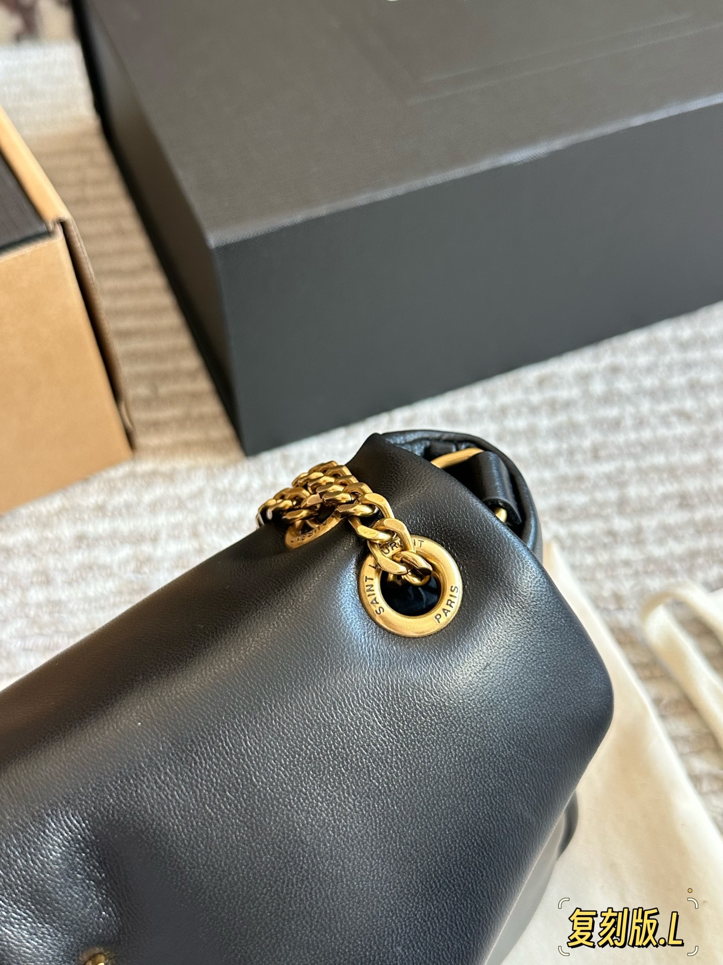 💰200 全套包装 牛皮版本 size 25 12cm ysl LOULOU PUFFER 绗缝云朵包 手感柔软细腻 搜索🔍圣罗兰ysl