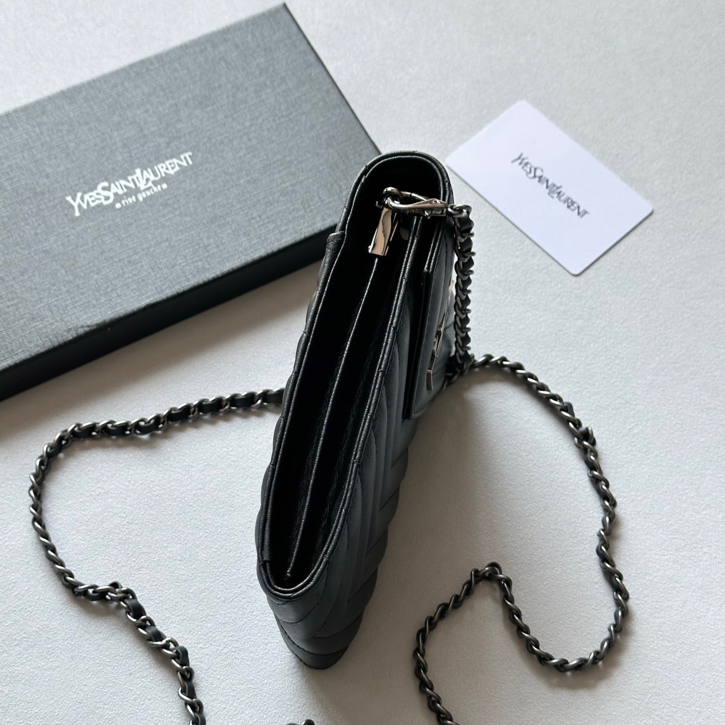 P105🎀🎀颜色 黑色🎀尺寸 18x11🎀圣罗兰多功能手机包 可肩背专柜品质羊皮绣花 海外订制五金 做工油边精湛