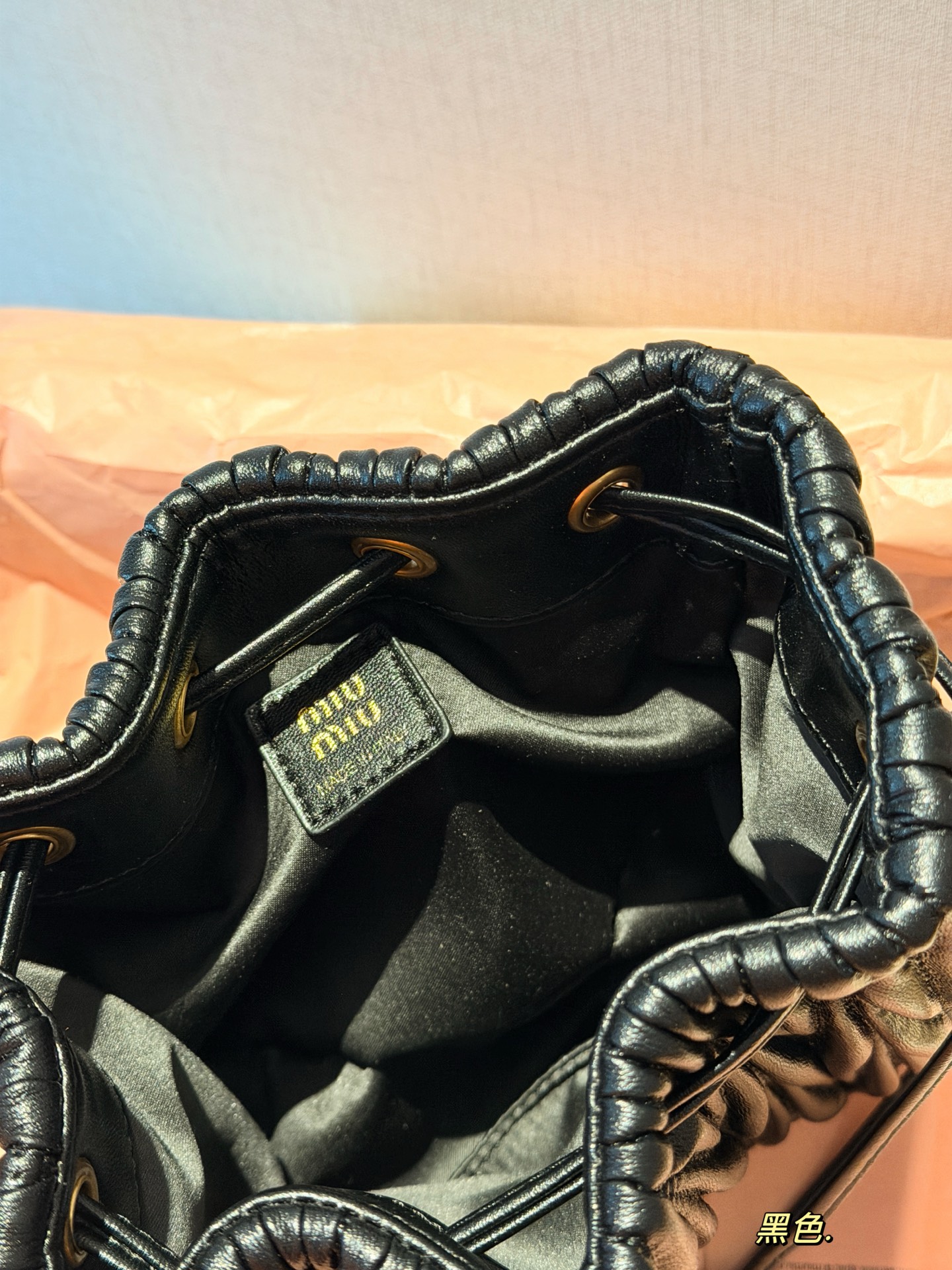 💰170 配盒 size：18*16cm miumiu新品小福袋~像烧麦一样的小包来啦 我的babymolly