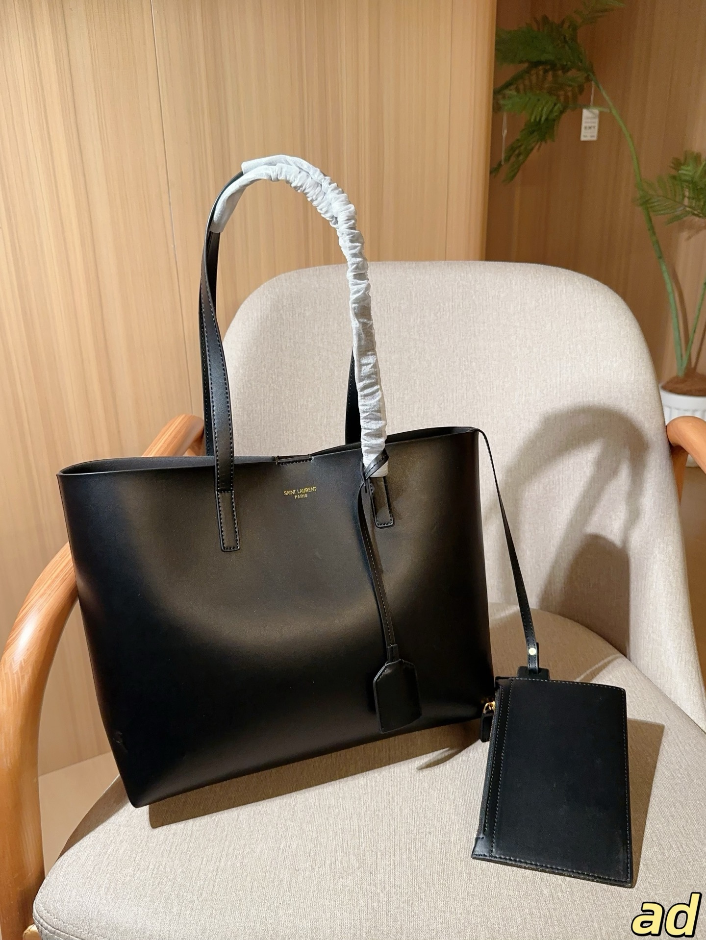 💰155 圣罗兰/Ysl Y家新品大托特tote/购物袋～容量超级大～ 尺寸：34&times;27&times;12 飞机箱✈️