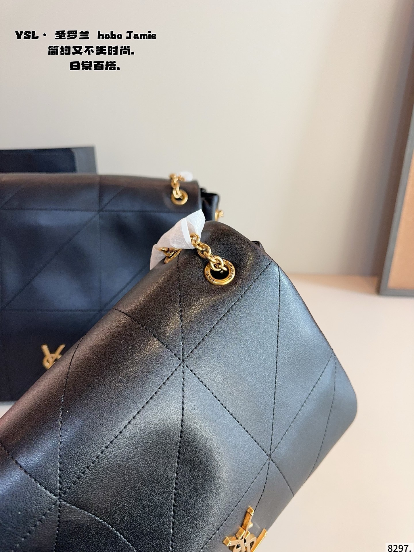 p180p160配礼盒🎁. 圣罗兰 Jamie链条包🛍️ 高级感满满👍 整体造型是很puffv的感觉 可以斜挎，腋下， 以及双肩流浪包背法 真的特别实用!!! 还是rose同款!!!尺寸：40*9*33//28*9*22cm